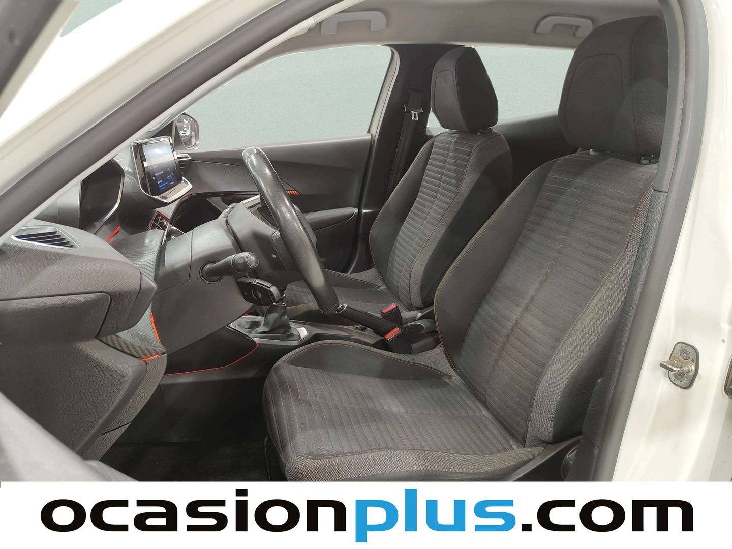 Foto asientos delanteros Peugeot 2008 Peugeot 2008 PureTech 100 S&S Active (100 CV)