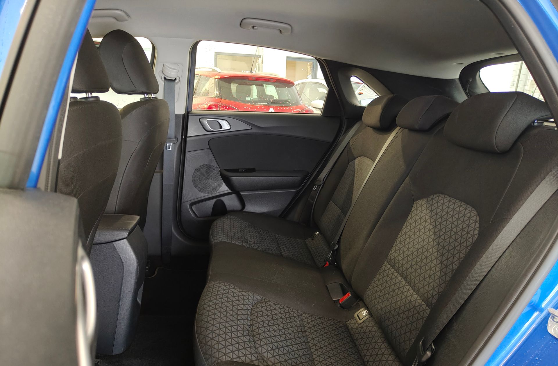 Kia Ceed 1.0 T-GDi Concept - foto 12