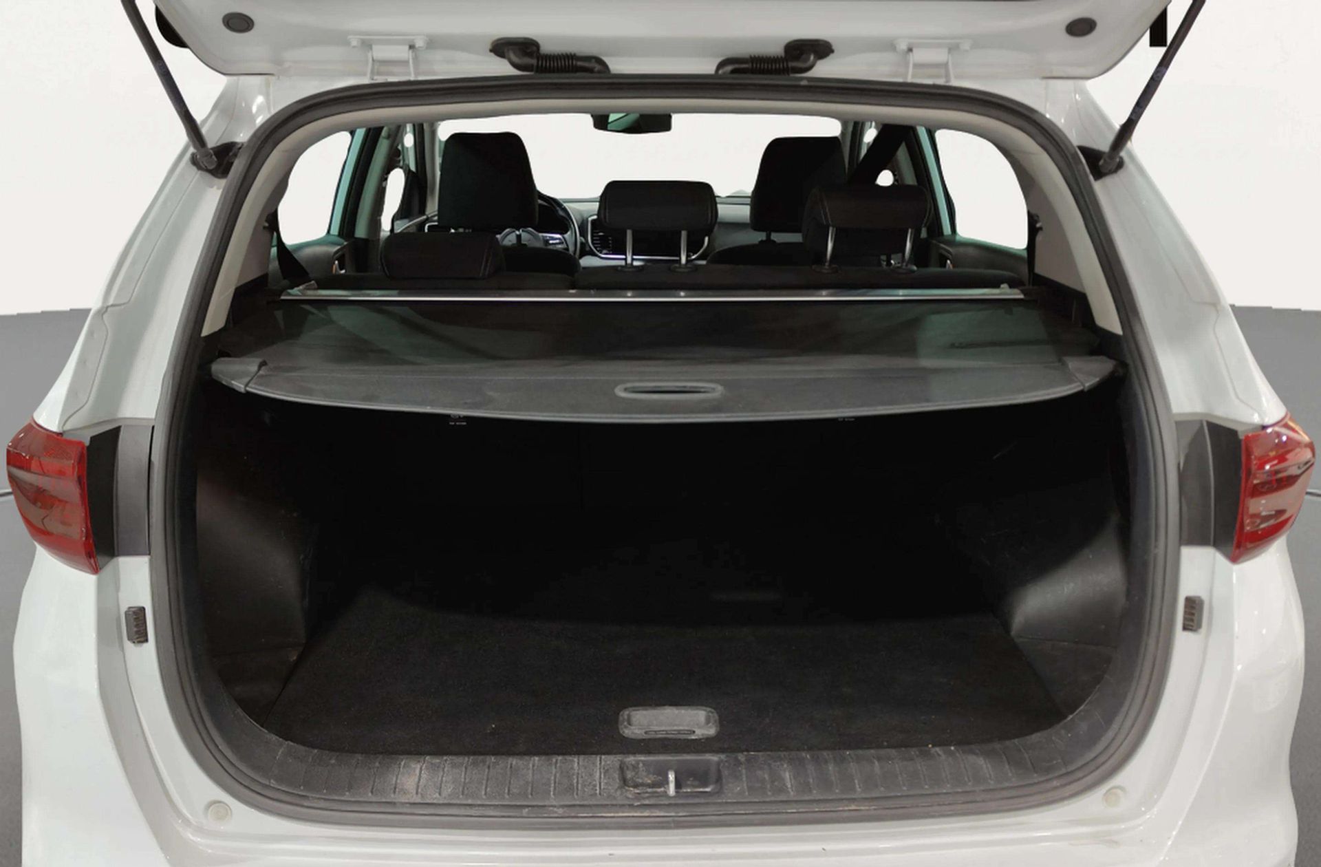 Kia Sportage 1.6 MHEV Black Edition - foto 15