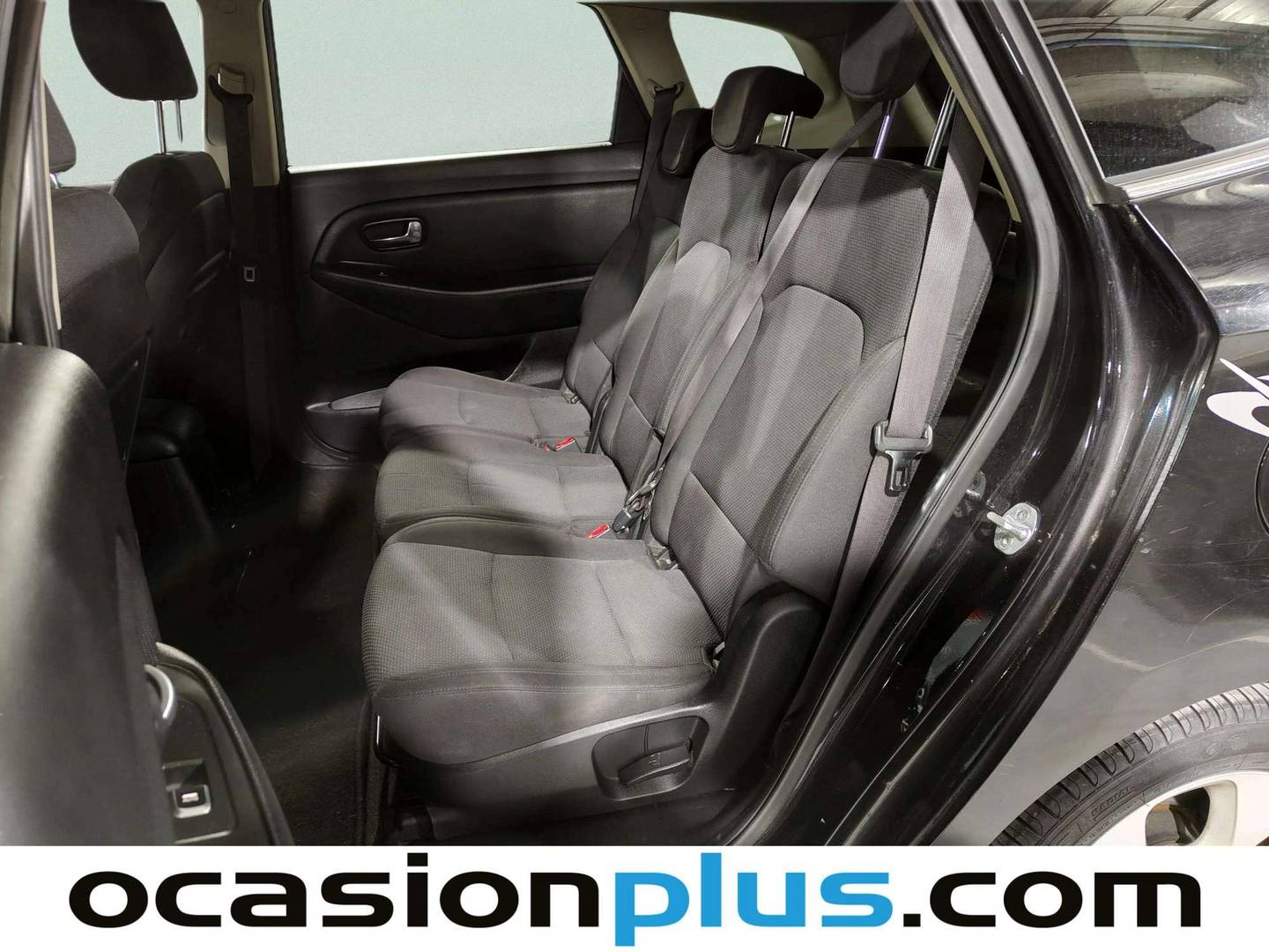 Foto asientos traseros KIA Carens KIA Carens 1.7 CRDi VGT Drive  (136 CV)