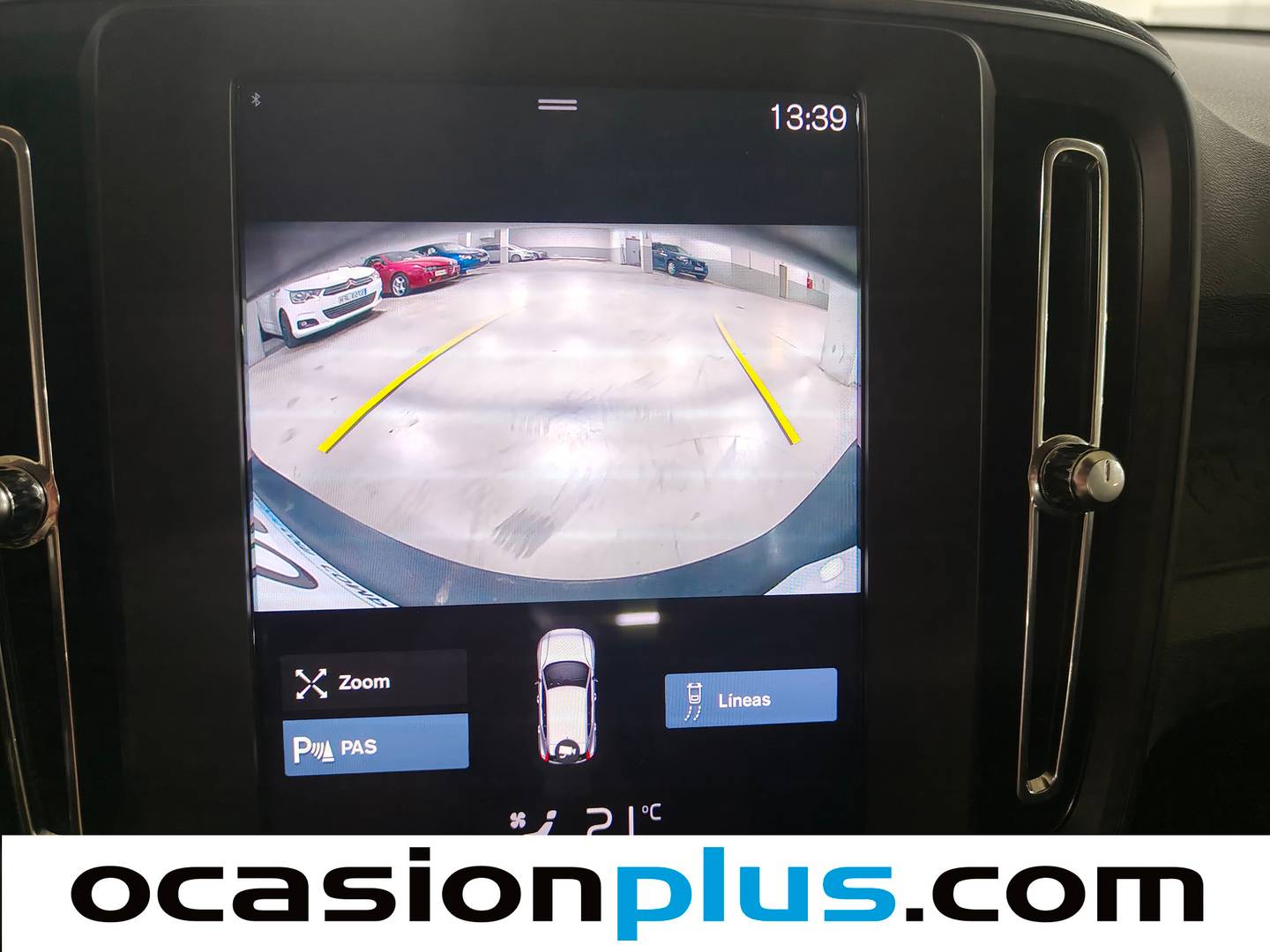 Equipamiento del Volvo XC40 Volvo XC40 T2 Momentum Core (129 CV)