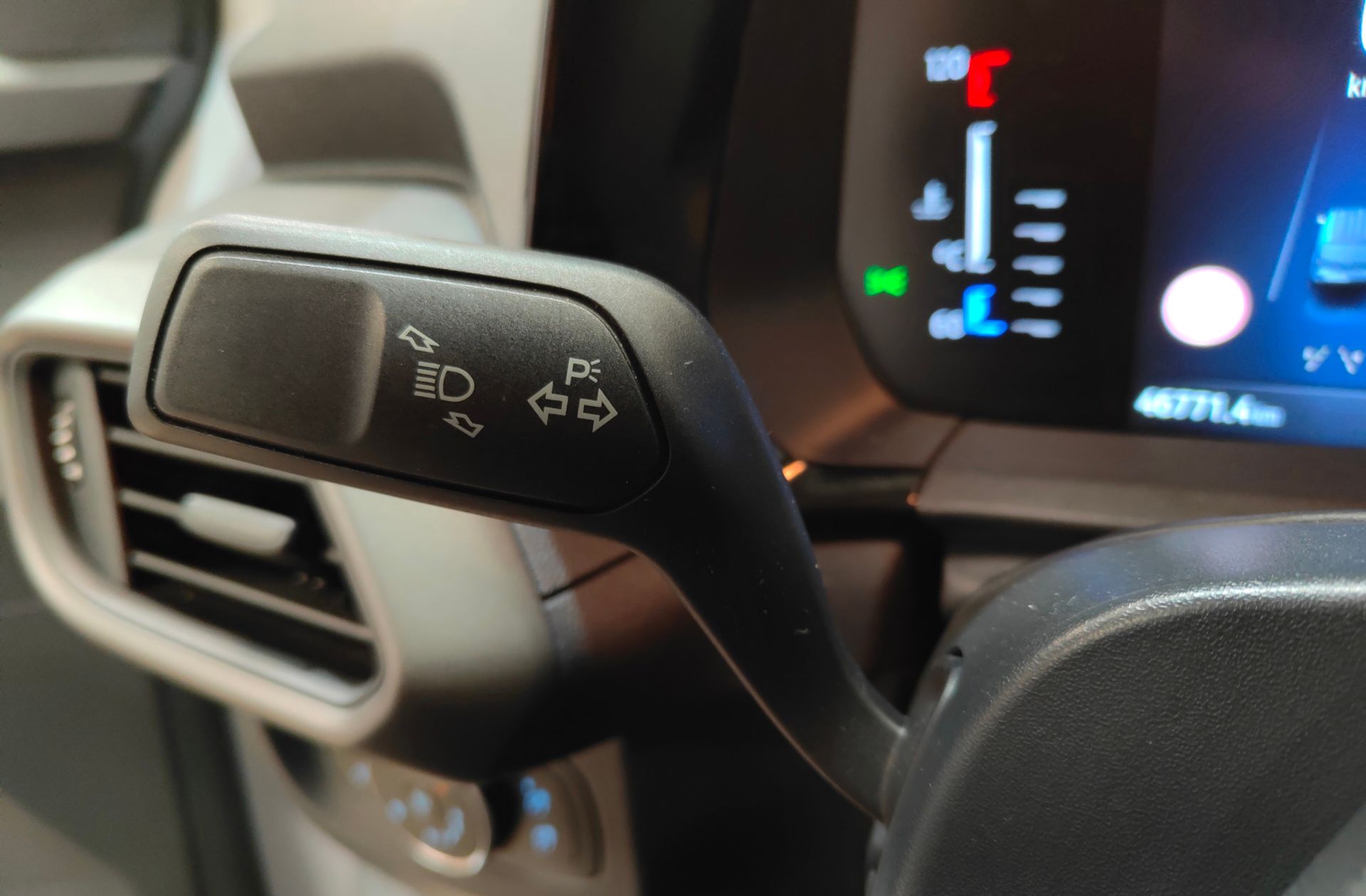 Ford Transit Furgon 1.0 EcoBoost Trend - foto 25