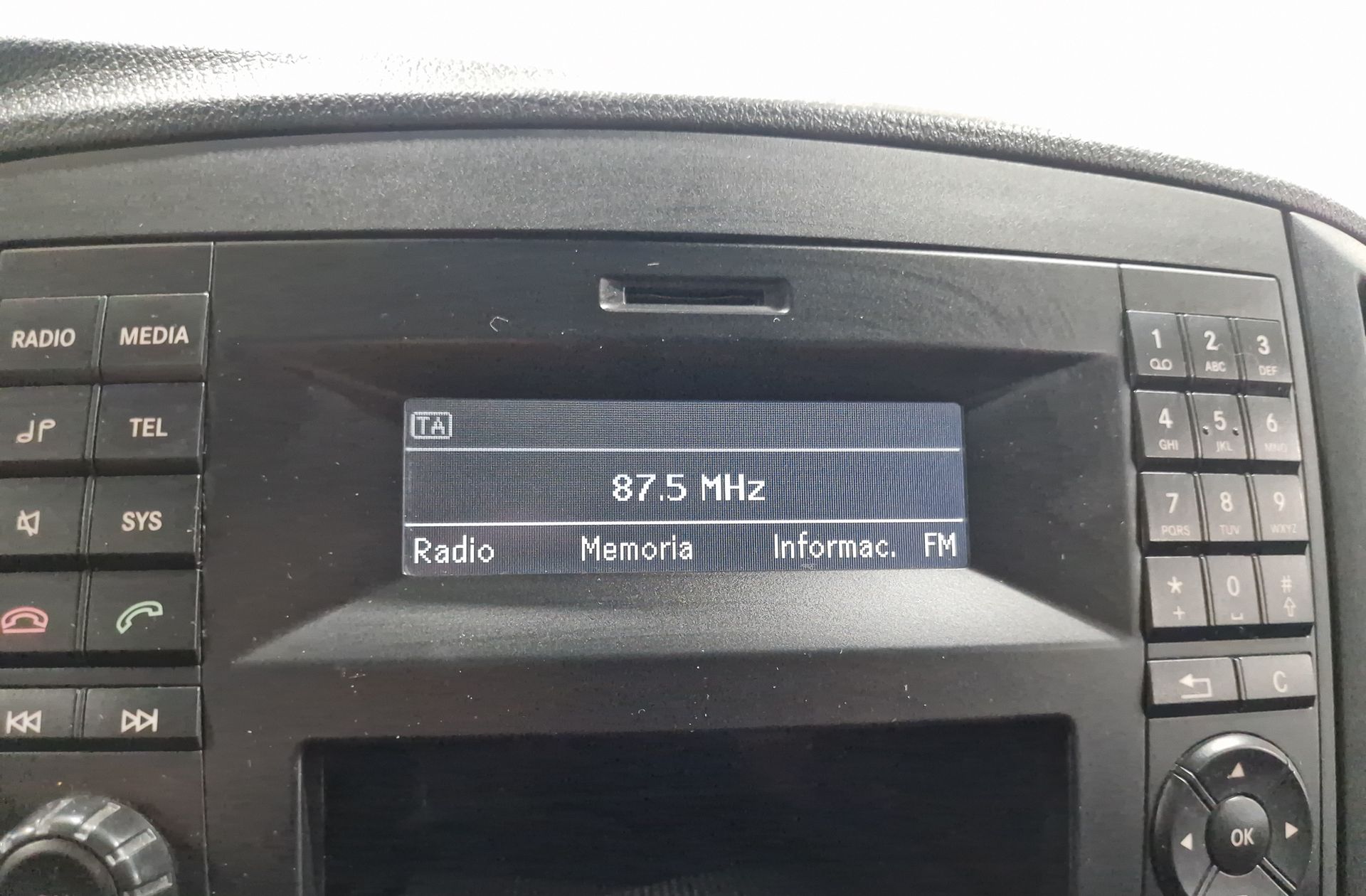 Mercedes-Benz Vito Mixto 111 CDI Larga - foto 26