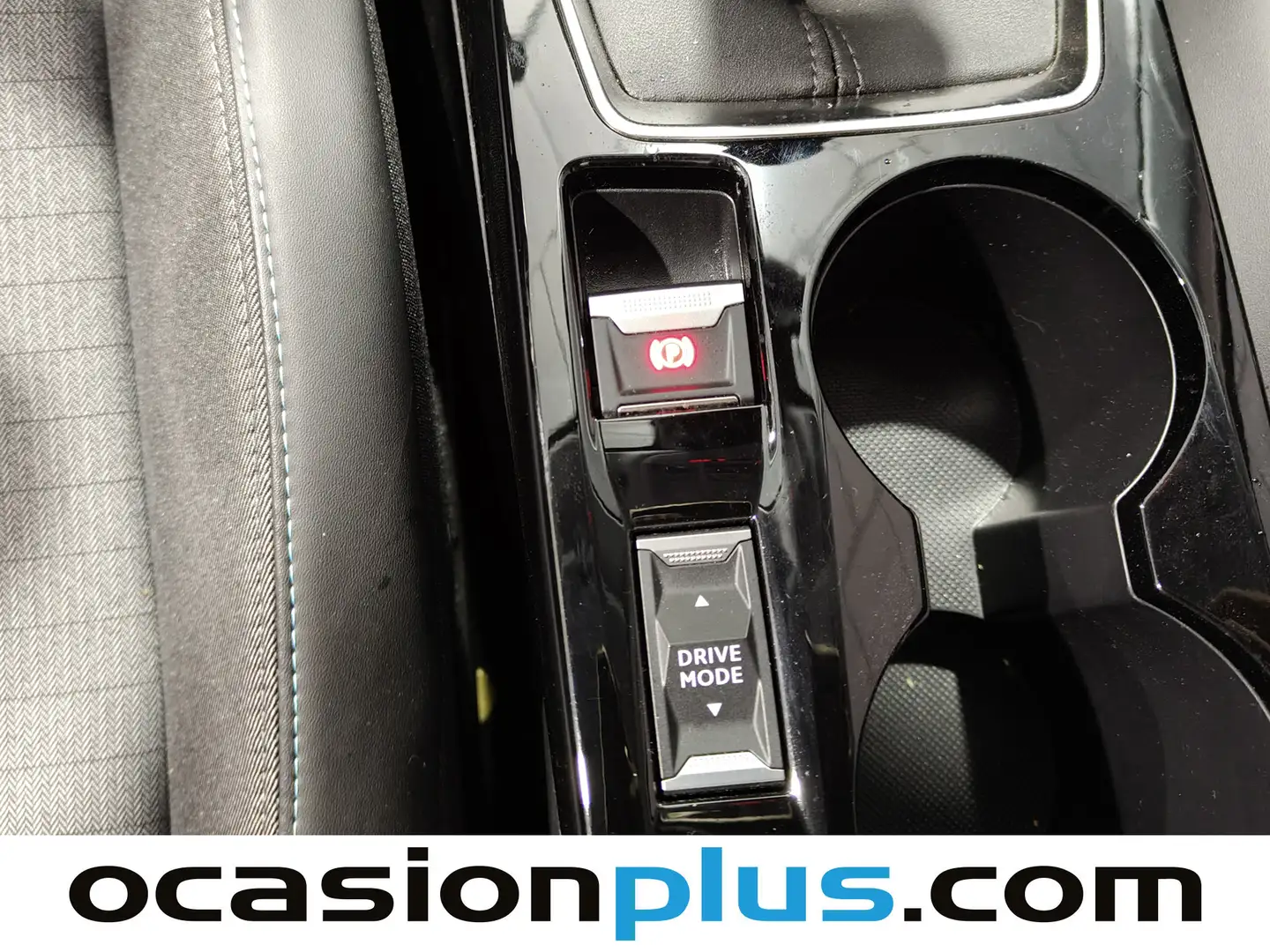 Foto Peugeot 208 Peugeot 208 PureTech 100 Allure (100 CV)