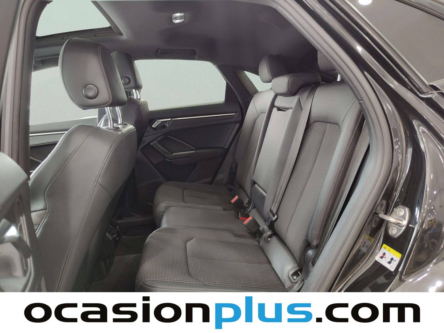 Foto asientos traseros Audi Q3 Sportback Audi Q3 Sportback Black line 35 TDI (150 CV) S tronic Pack S-Line
