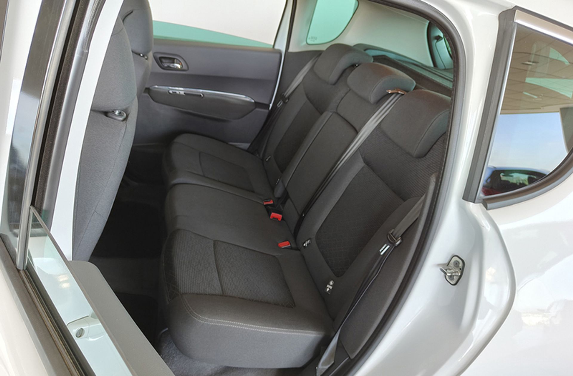 Peugeot 3008 1.2 PureTech Style - foto 9