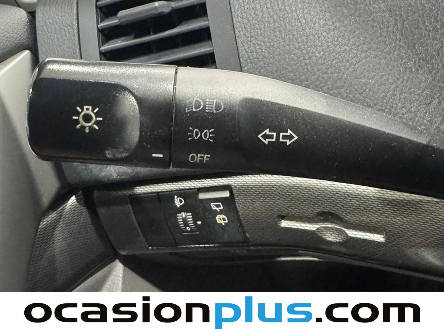 Extras del SsangYong Rodius SsangYong Rodius 2.0 e-Xdi Premium (155 CV) 7 Plazas