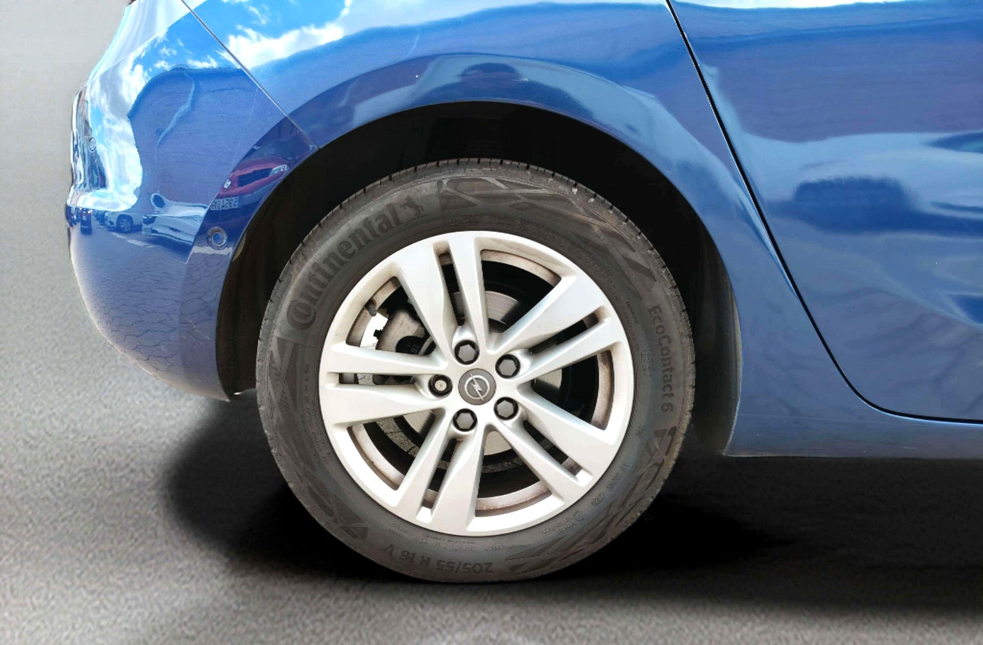 Opel Astra 1.2 Turbo SHL GS Line - foto 37