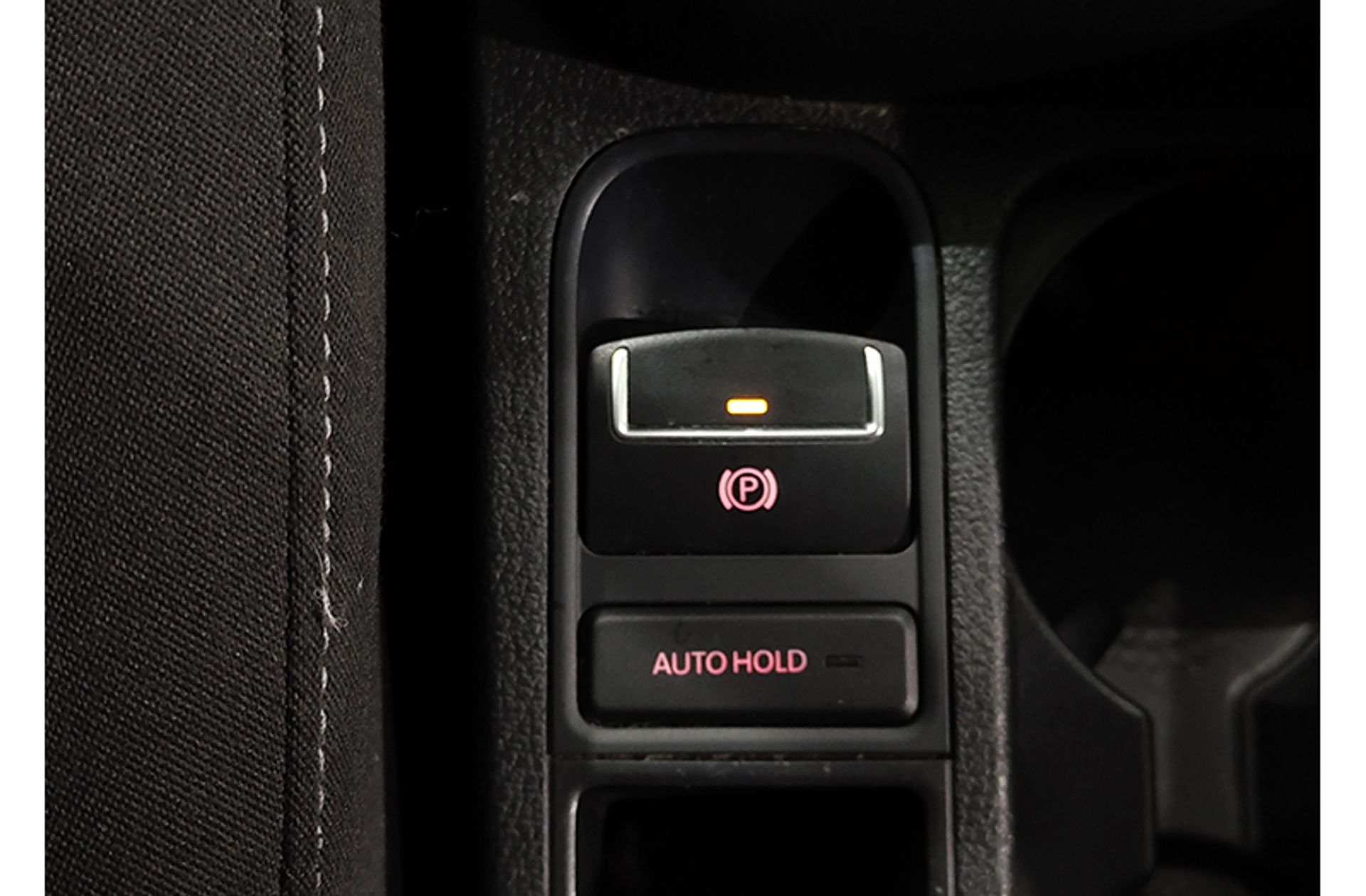 Volkswagen Tiguan Business 2.0 TDI BMT 4Motion - foto 31