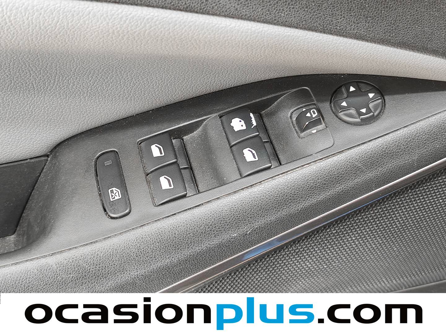 Foto Opel Crossland X Opel Crossland X 1.2 Turbo S&S Innovation Auto (130 CV)