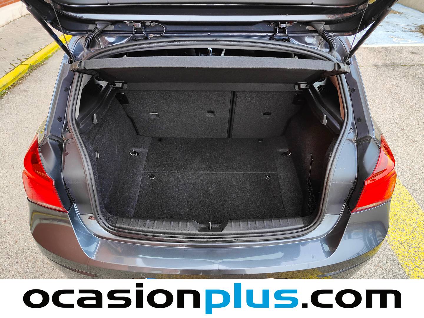 Fotos maletero BMW Serie 1 BMW Serie 1 116d (116 CV)