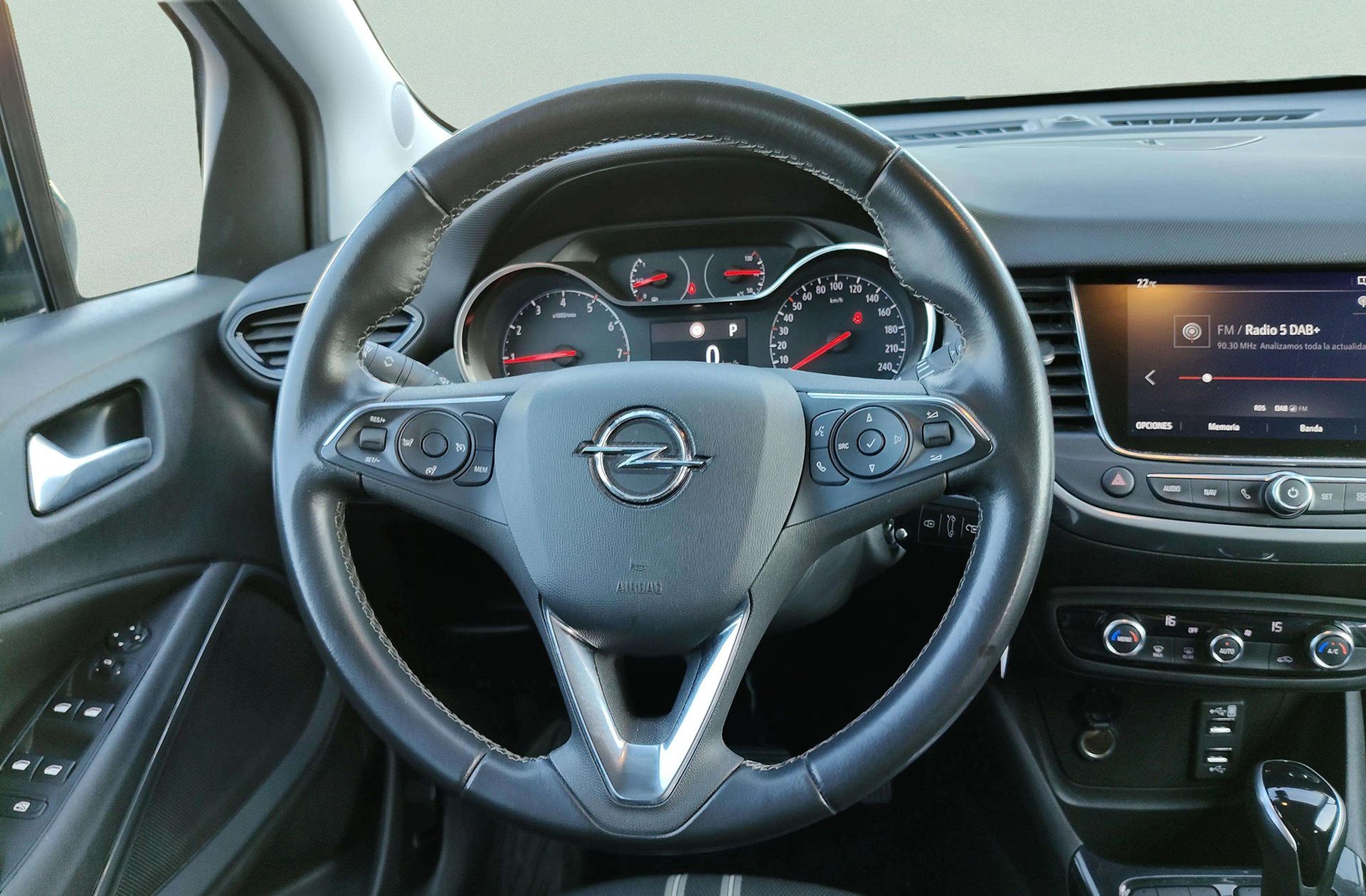 Opel Crossland 1.2 Elegance - foto 22