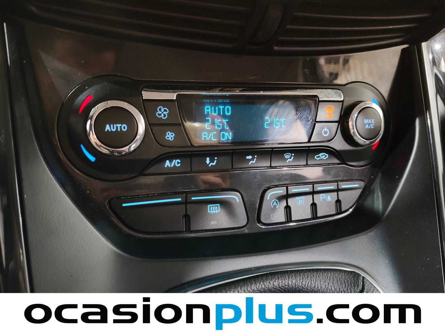 Equipamiento del Ford Kuga Ford Kuga 2.0 TDCI S&S Titanium 4x2 (150 CV)