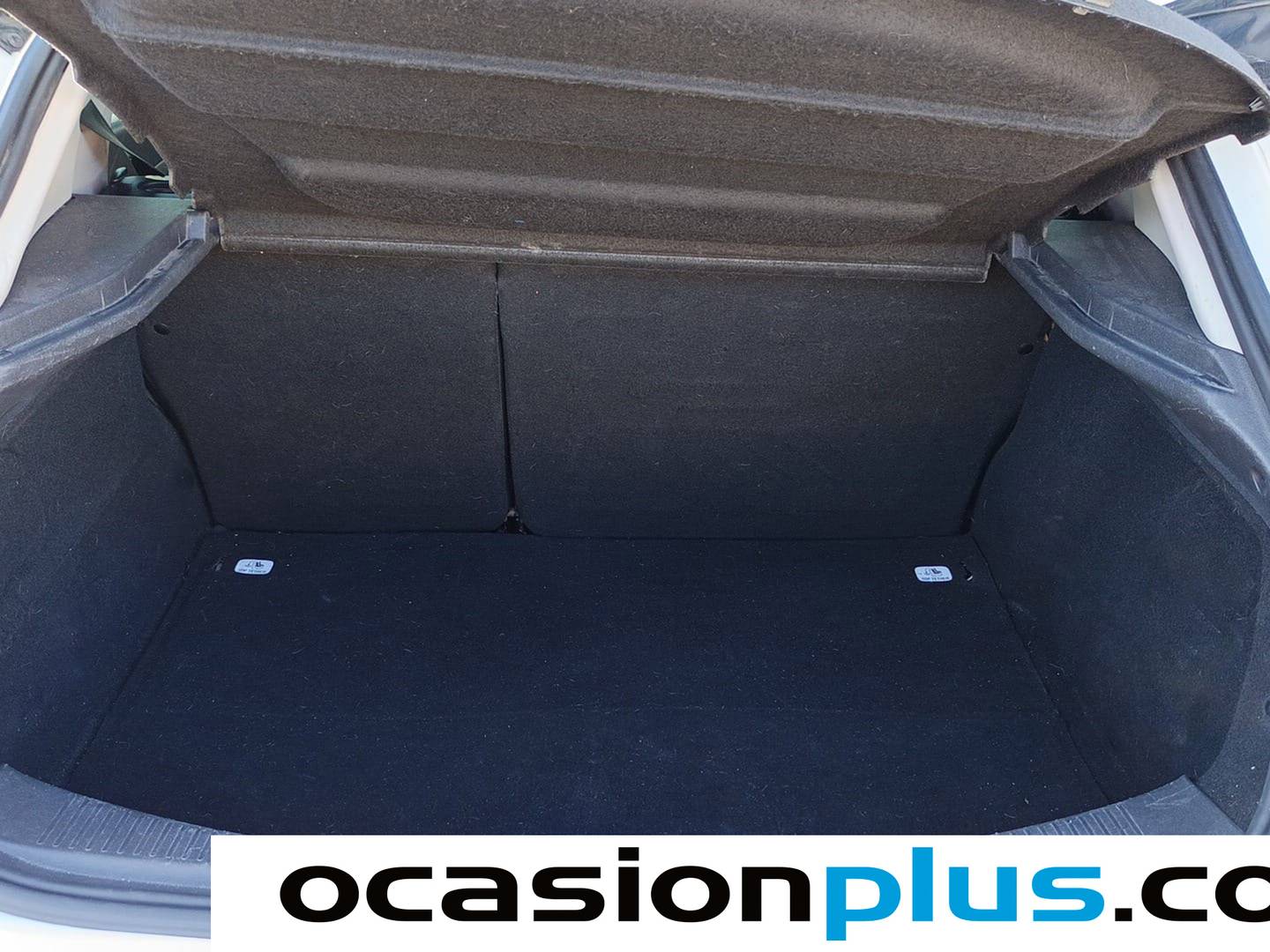 Fotos maletero Renault Mégane Renault Megane Limited Energy S&S TCe (115 CV)