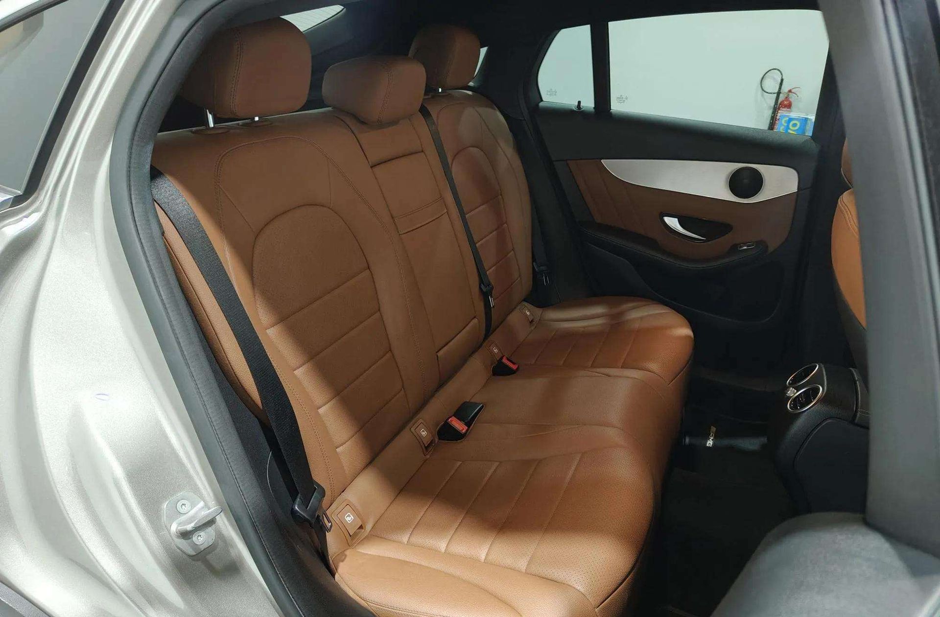 Mercedes-Benz GLC 300 4Matic Pack AMG - foto 25