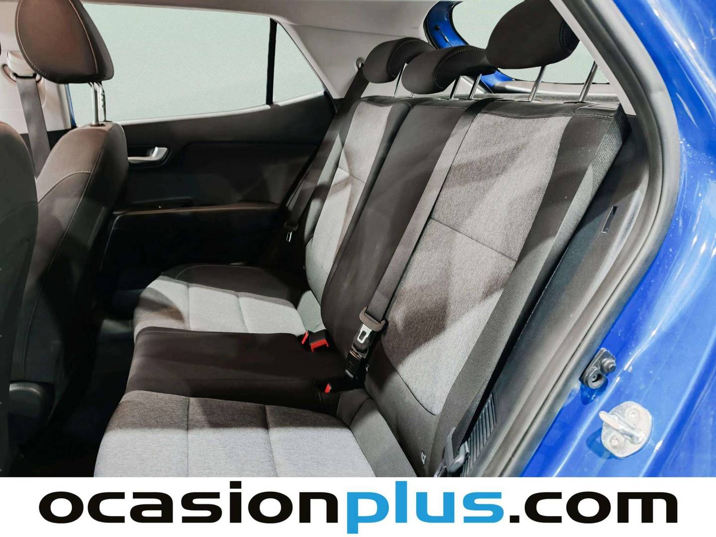 Foto asientos traseros KIA Stonic KIA Stonic 1.0 T-GDi MHEV Concept Plus (100 CV)