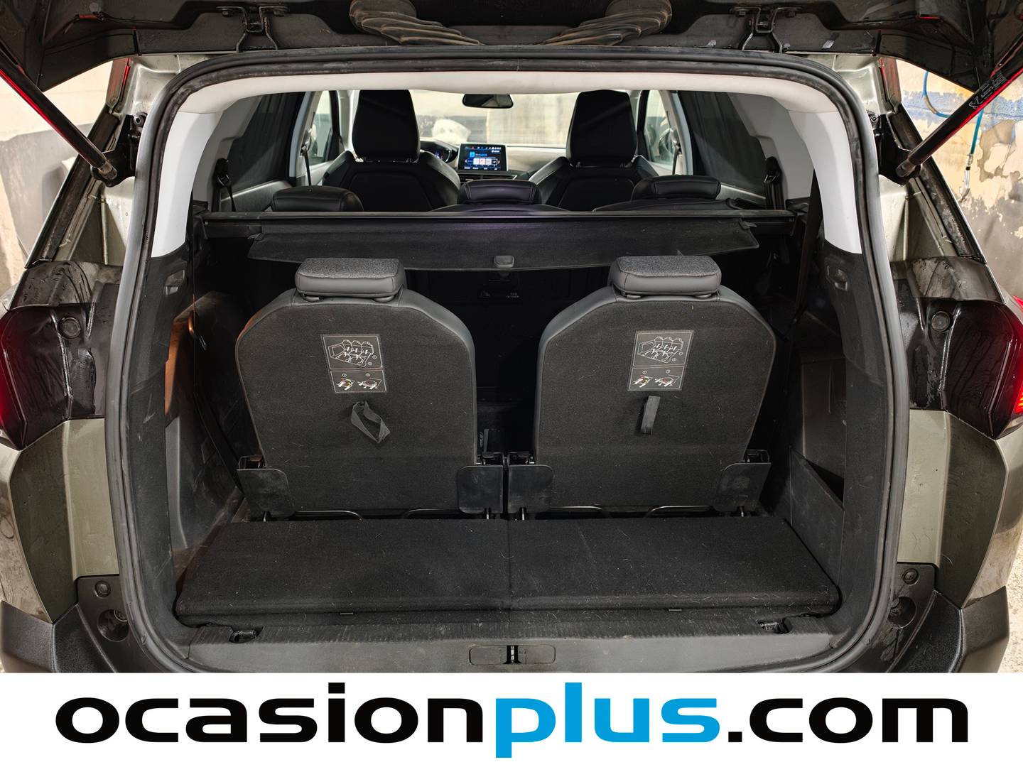 Foto Peugeot 5008 Peugeot 5008 BlueHDi 130 S&S Allure (130 CV) 7 Plazas