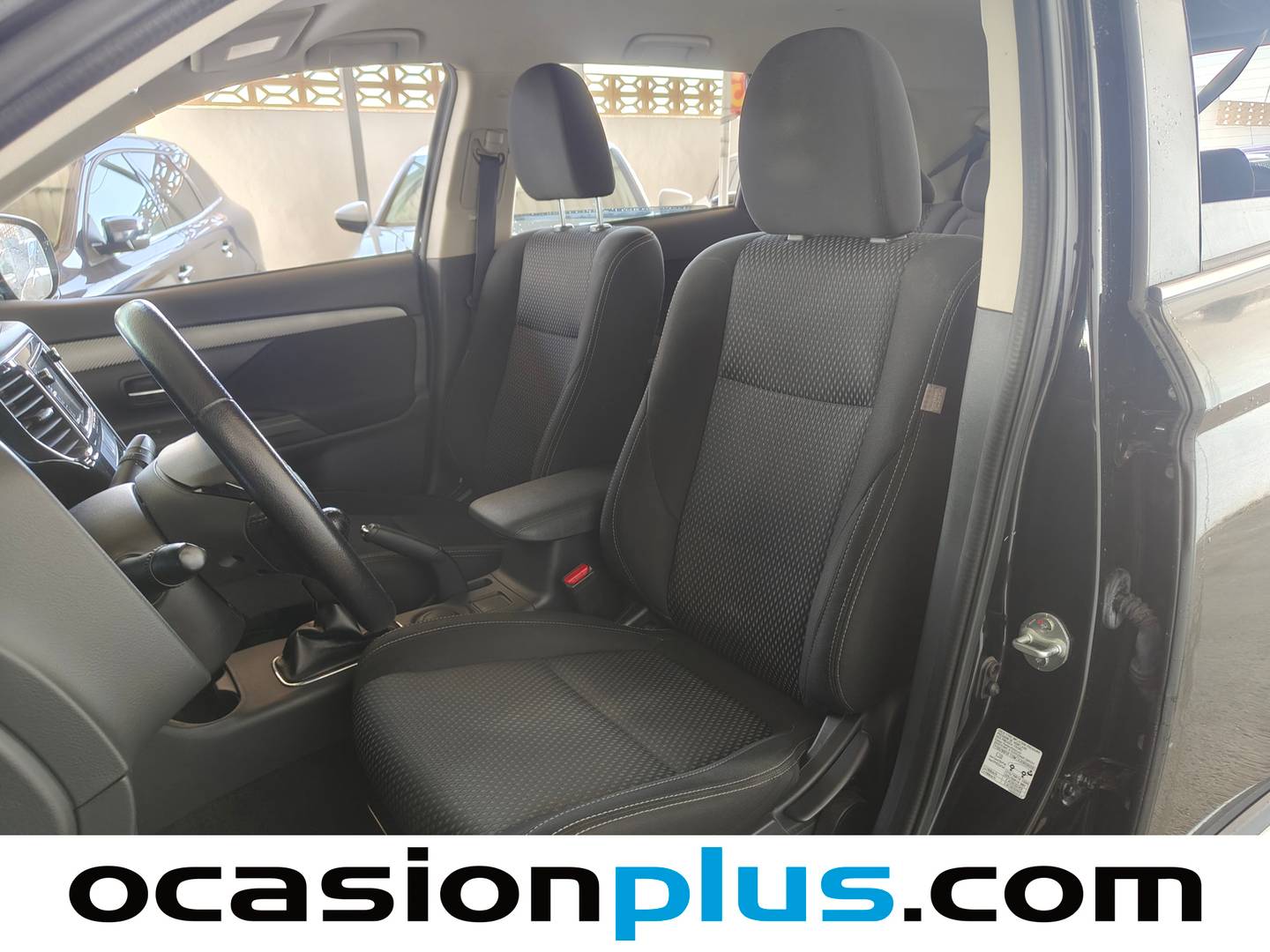Foto Mitsubishi Outlander Mitsubishi Outlander 220 DI-D Motion 2WD (150 CV)