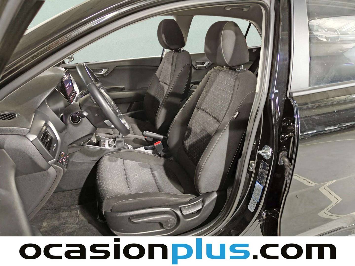 Foto asientos delanteros KIA Rio KIA Rio 1.0 T-GDi Concept  (100 CV)