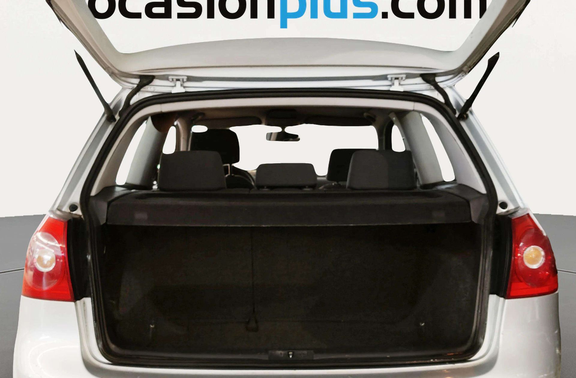 Volkswagen Golf Trendline 1.9 TDI - foto 13