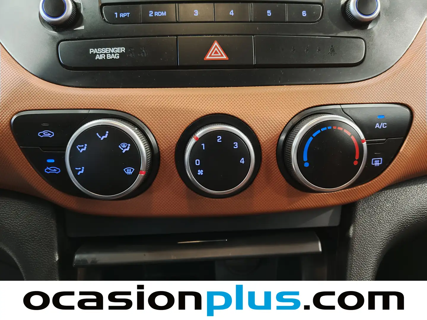 Foto Hyundai i10 Hyundai i10 1.2 Style Orange (87 CV)