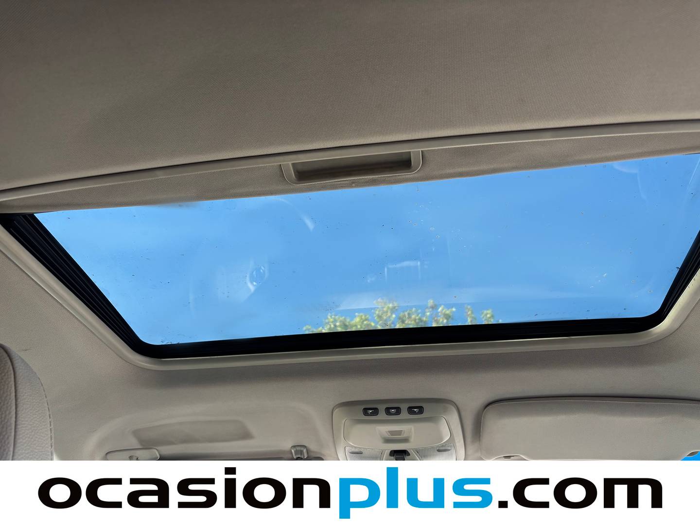 Extras y acabados del Volvo XC90 Volvo XC90 2.4D Geartronic Momentum (163 CV)