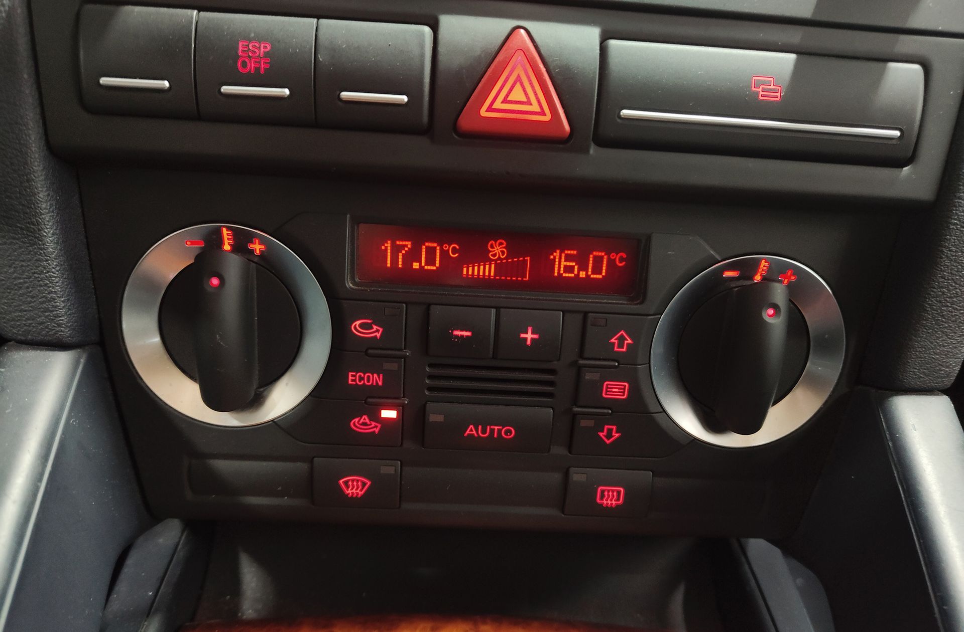Audi A3 Sportback Ambiente 2.0 TDI S tronic - foto 34