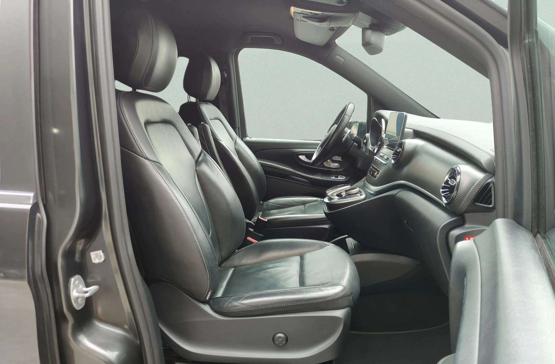 Mercedes-Benz Clase V V 300d Largo Avantgarde 7 plazas - foto 28