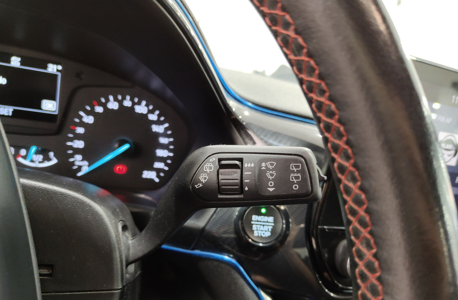 Ford Fiesta 1.0 EcoBoost ST-Line - foto 24
