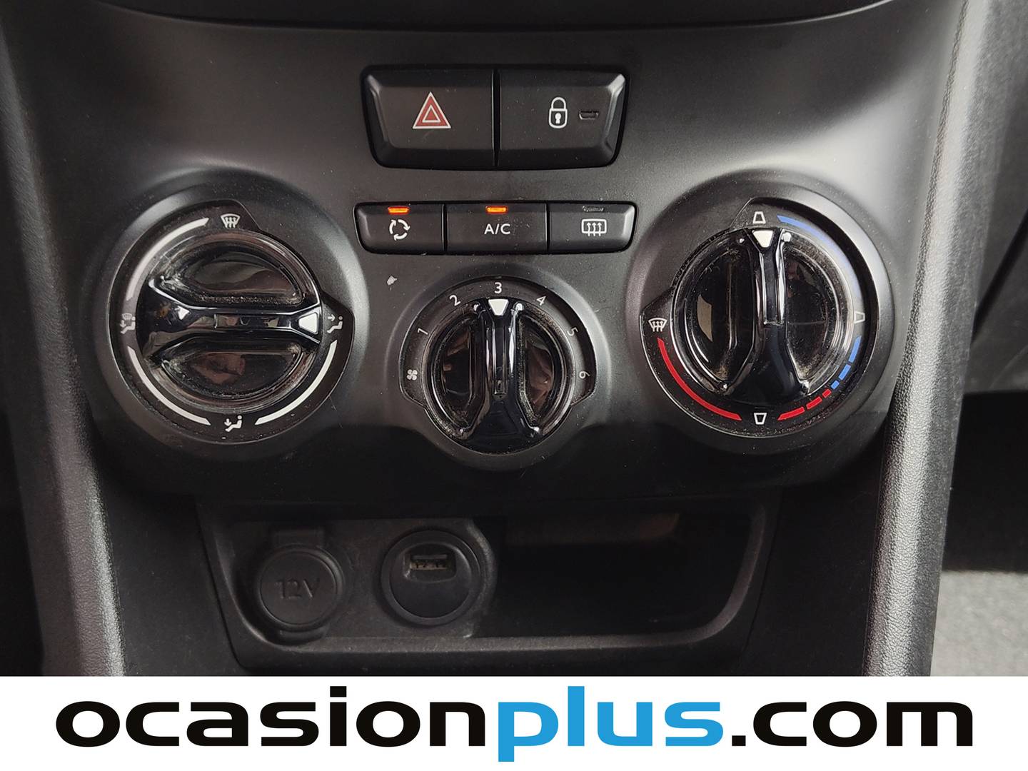 Paquetes del Peugeot 208 Peugeot 208 PureTech Signature (82 CV)