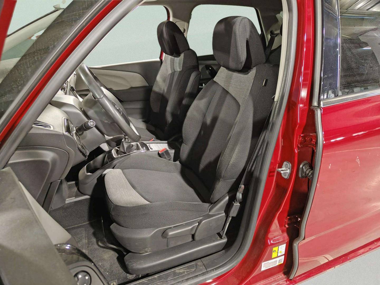 Foto asientos delanteros Citroën C4 Spacetourer Citroen C4 Spacetourer BlueHDi 120 Feel (120 CV)