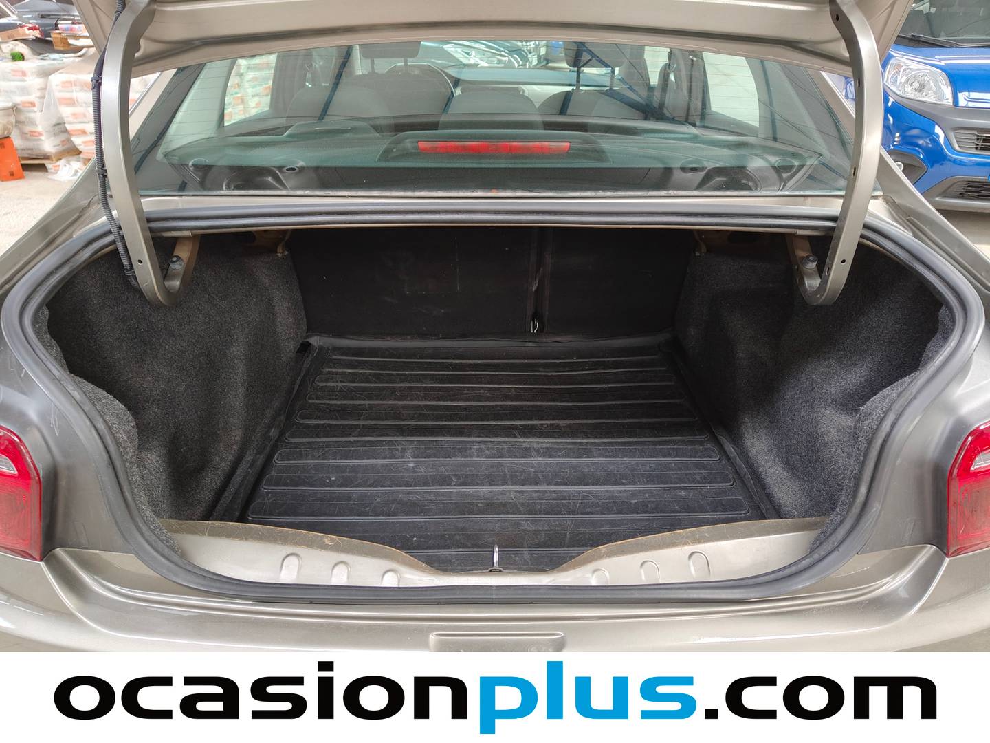 Fotos maletero Citroën C-Elysée Citroen C-Elysee BlueHDi 100 Shine (100 CV)