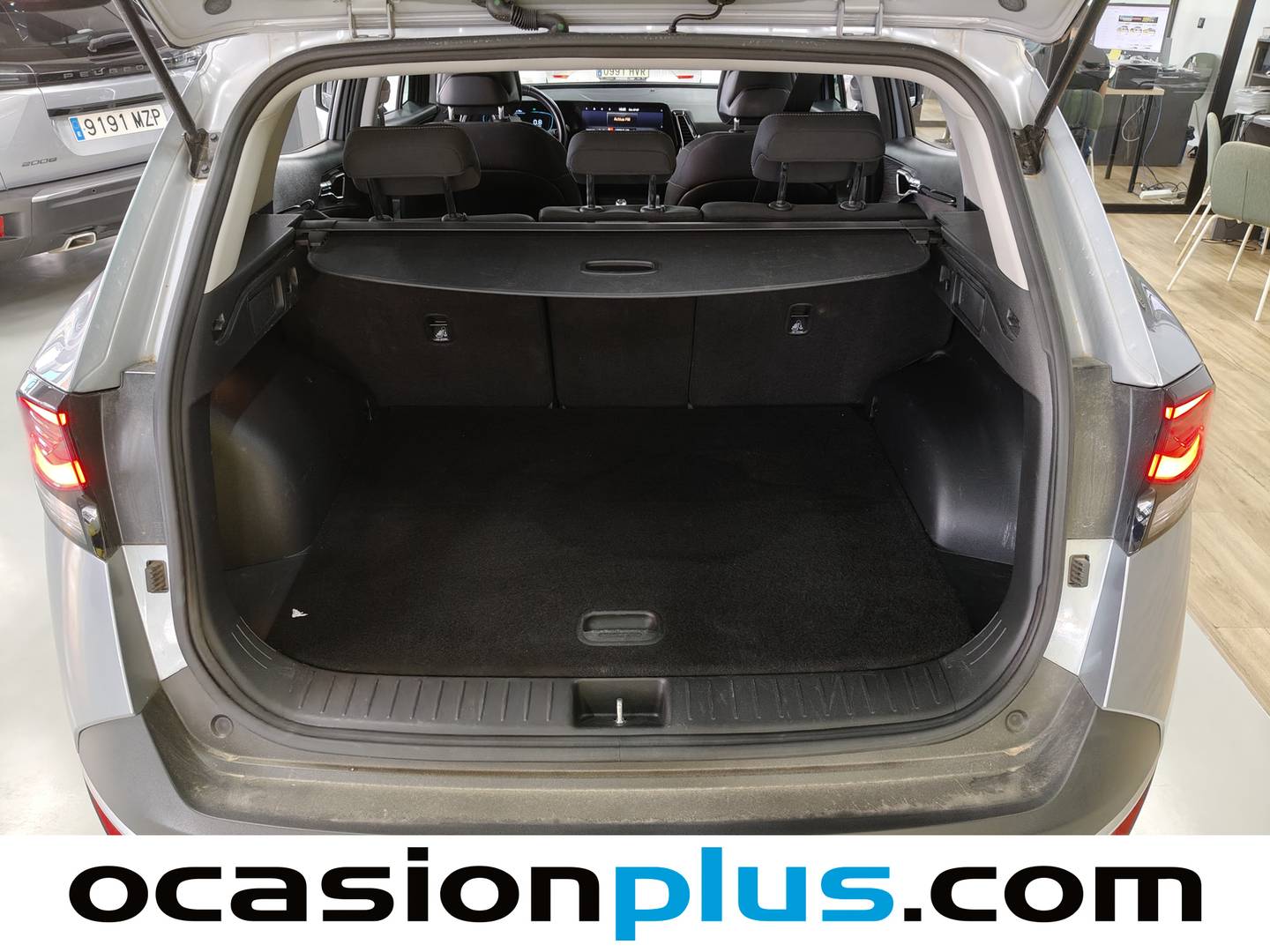 Foto asientos delanteros KIA Sportage KIA Sportage 1.6 T-GDi MHEV Drive 4x2 (150 CV)