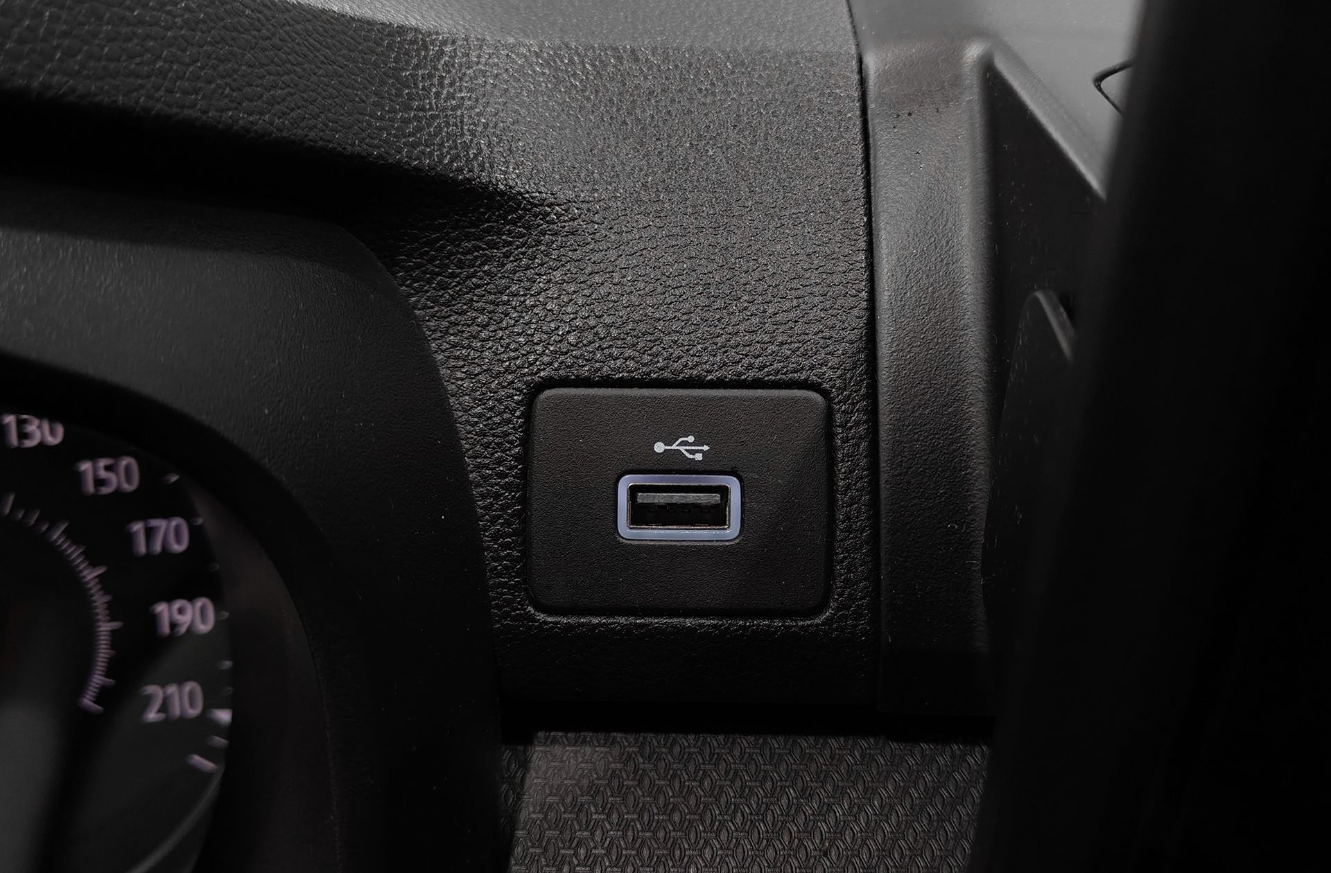 Dacia Sandero Essential SCe - foto 31