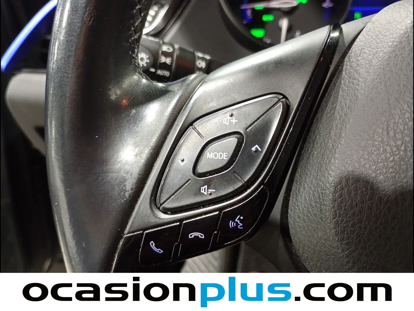 Foto Toyota C-HR Toyota C-HR 1.8 125H Dynamic Plus (122 CV)