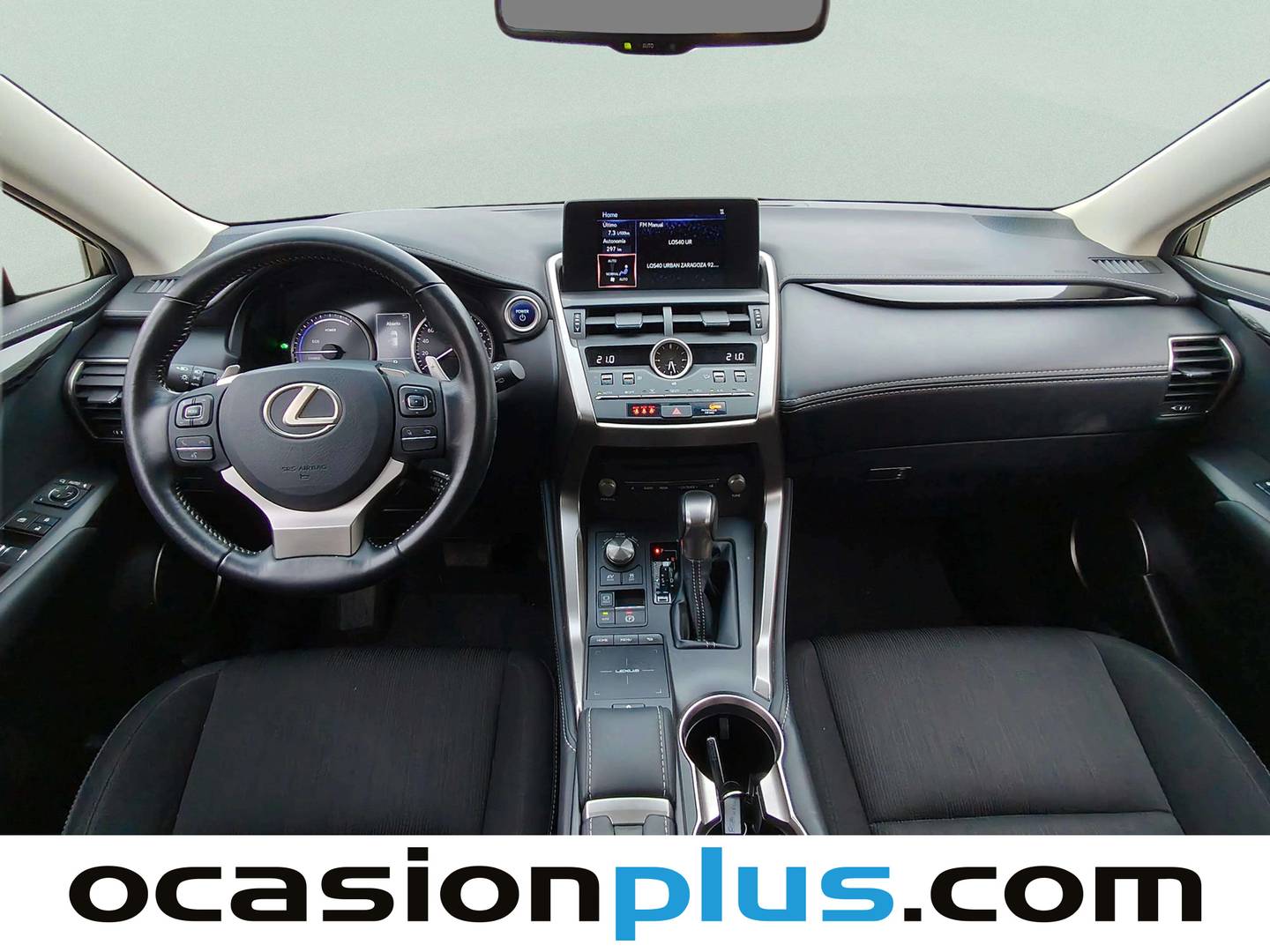 Foto Lexus NX Lexus NX 300h Business Navigation 2WD (197 CV)