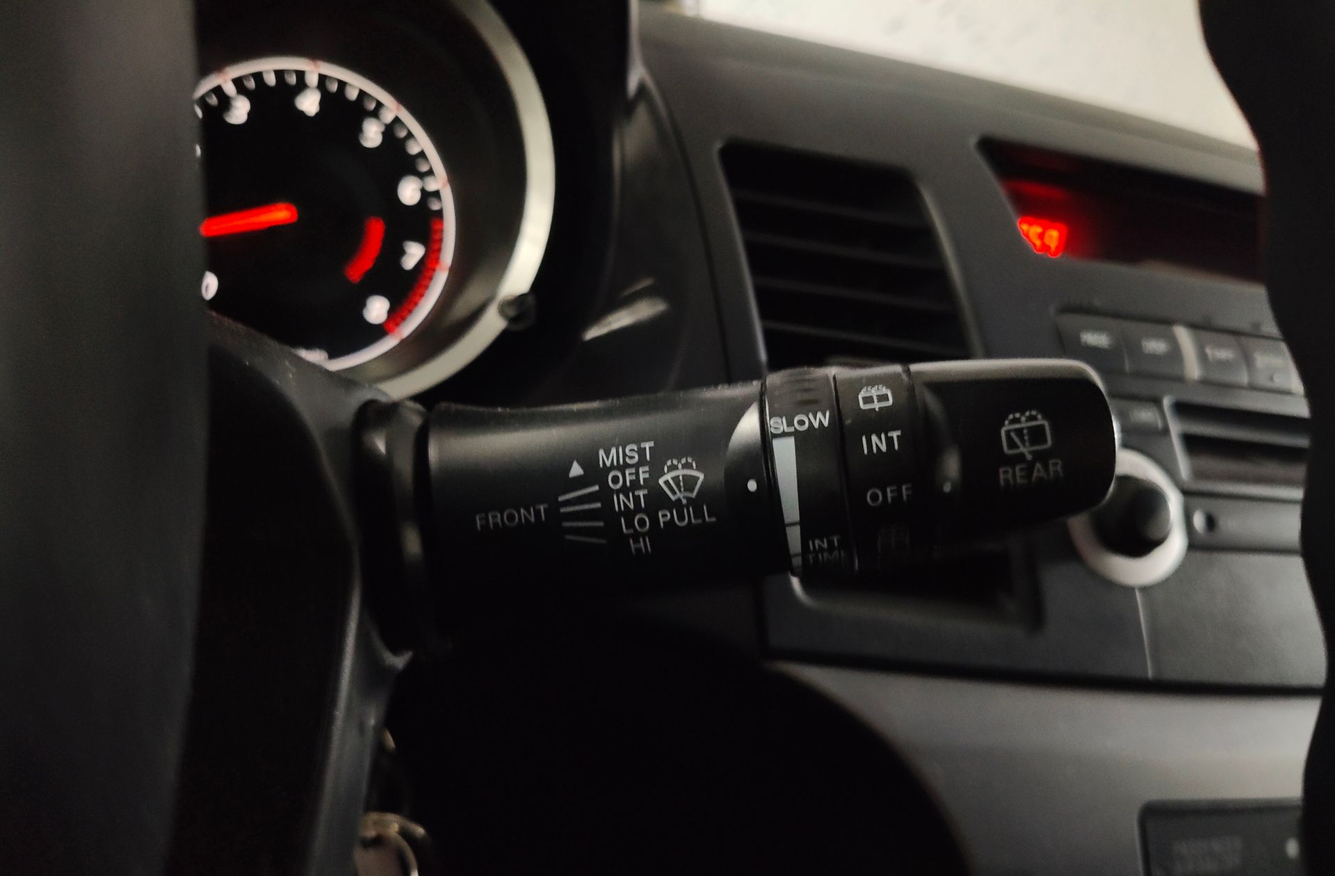 Mitsubishi Lancer Sportback 1.8 Mivec Inform - foto 23