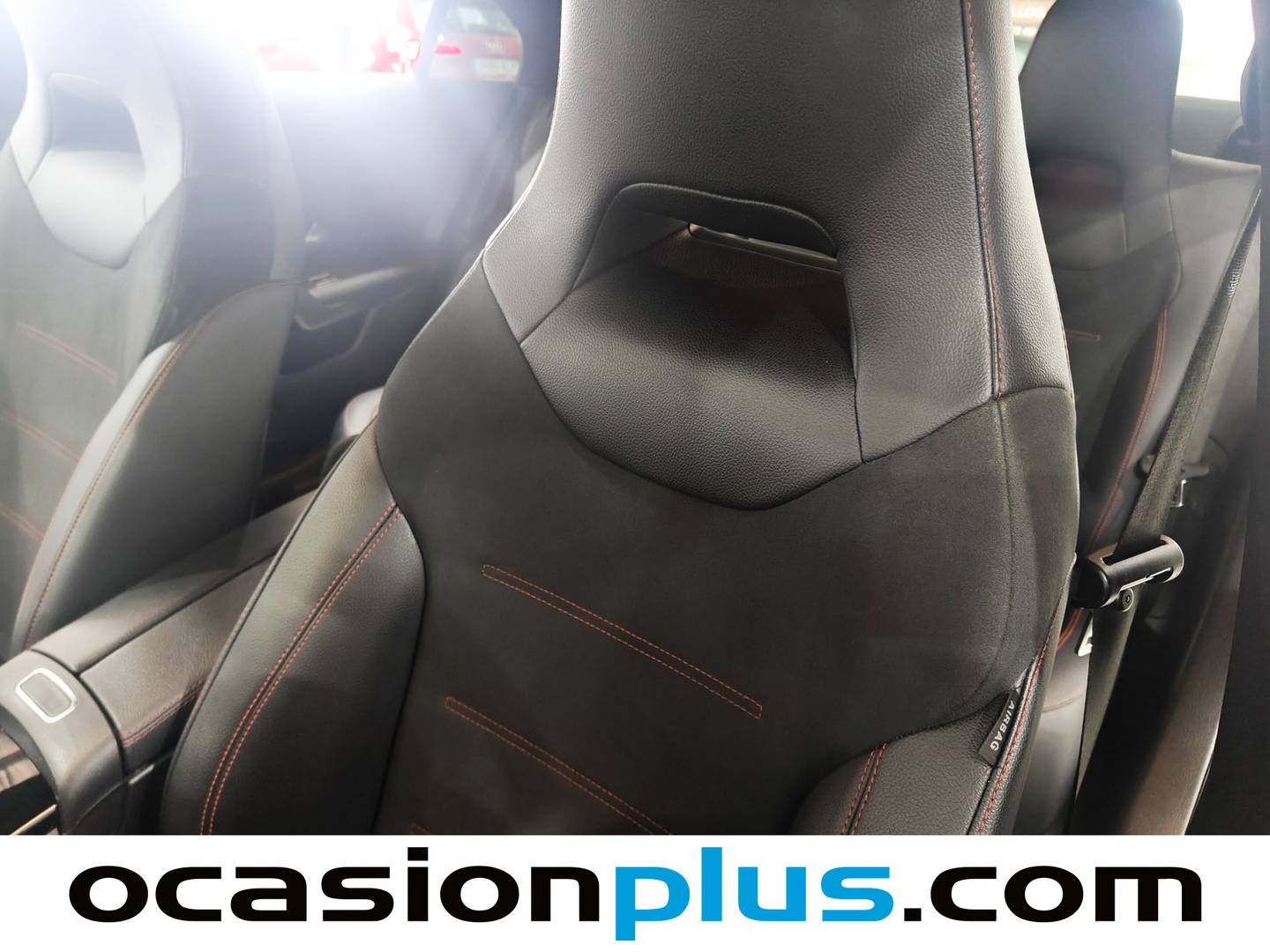 Foto Mercedes CLA Mercedes-Benz CLA 200 Pack AMG (163 CV)