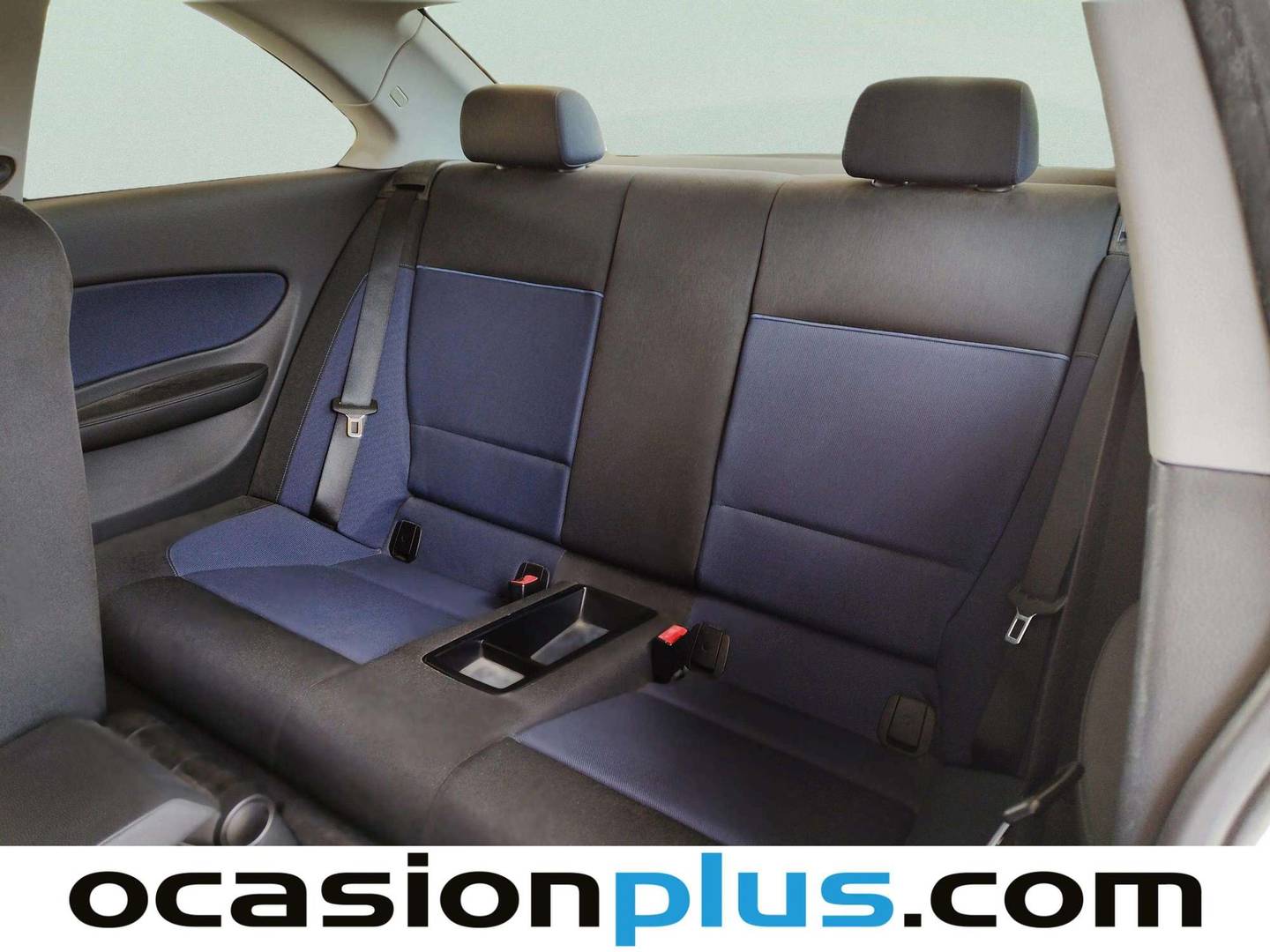 Foto asientos traseros BMW Serie 1 BMW Serie 1 118d Coupe (143 CV)