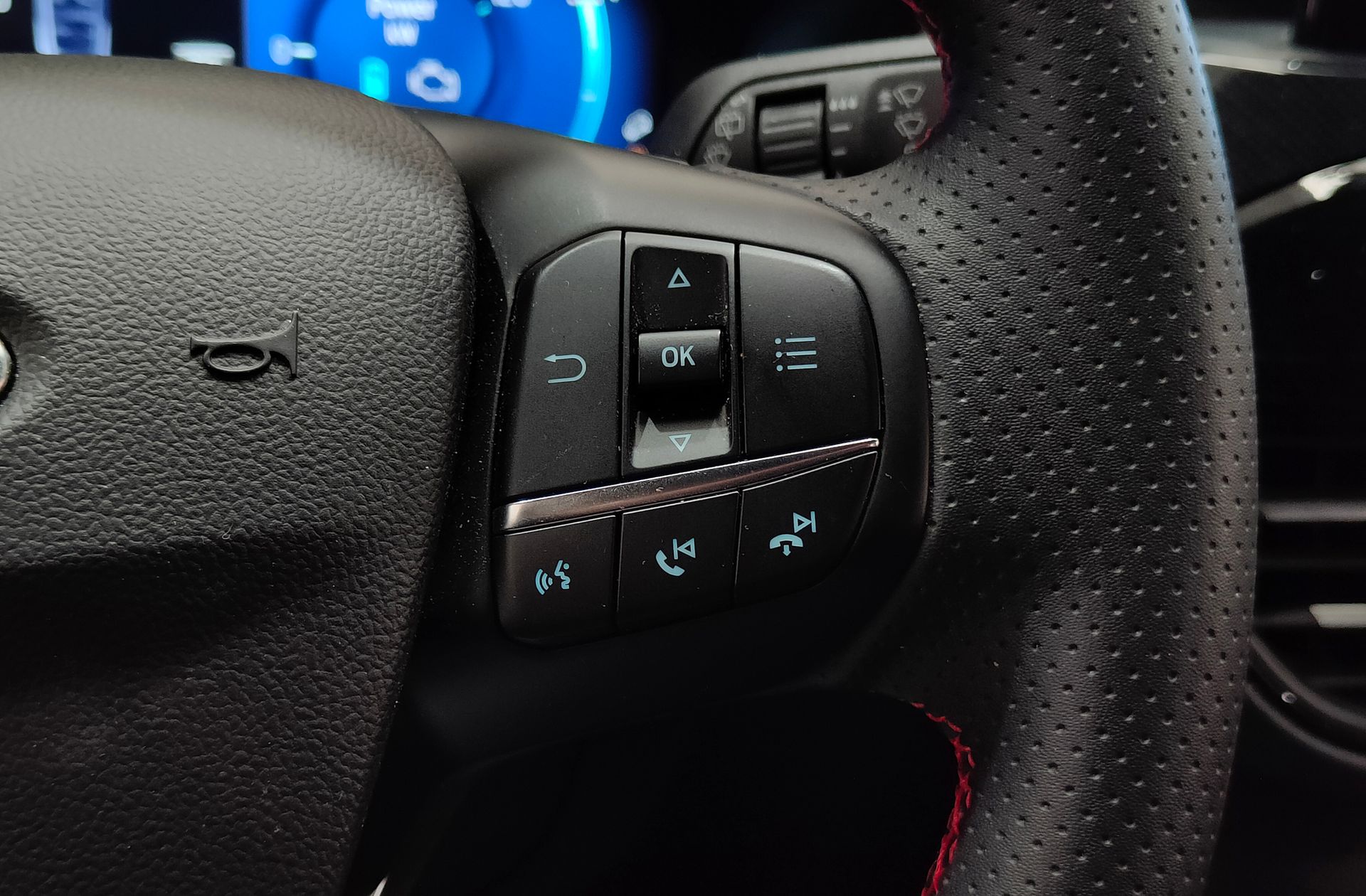 Ford Kuga 2.5 Duratec PHEV ST-Line X - foto 29