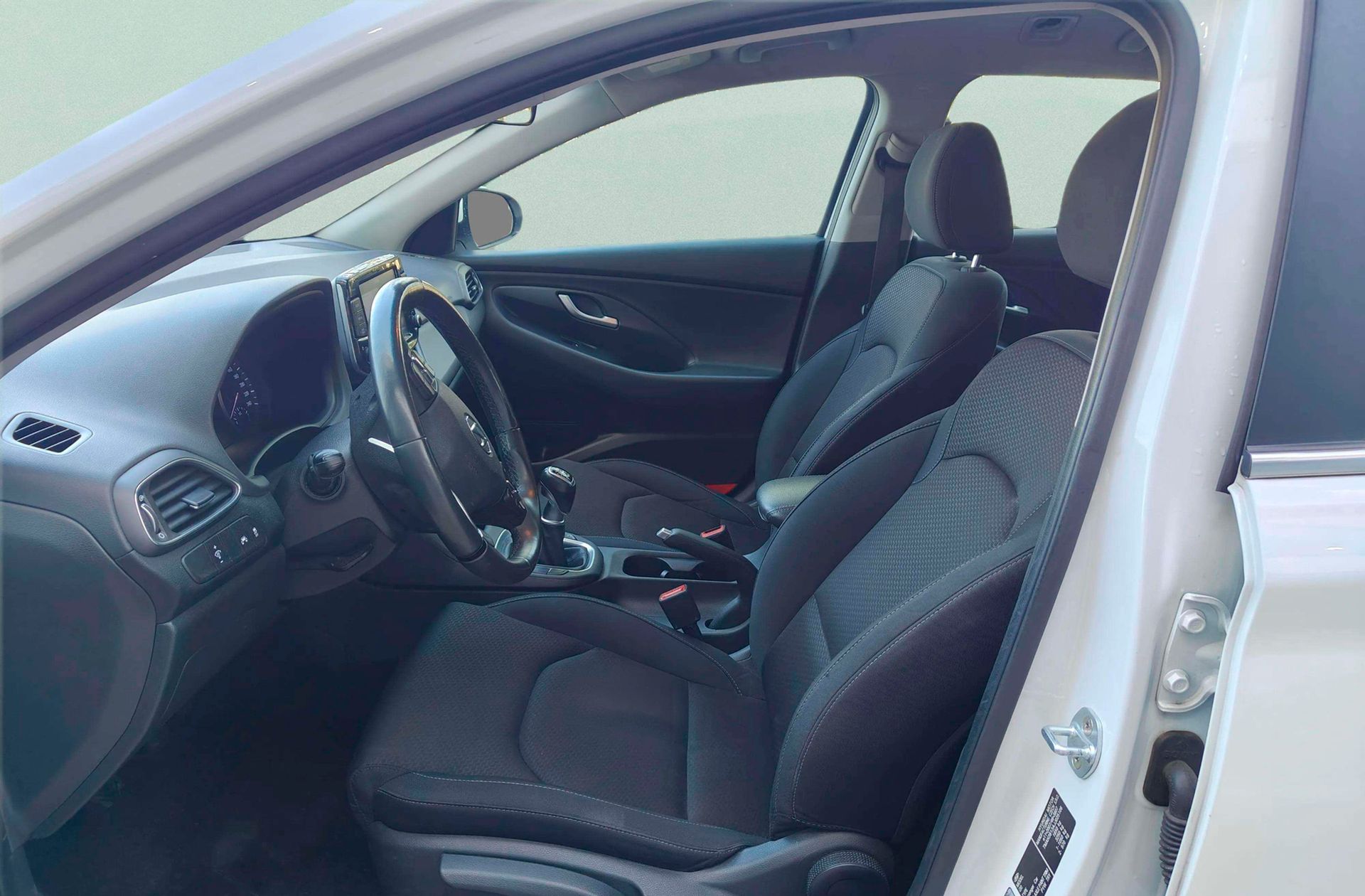 Hyundai i30 CW 1.4 T-GDi Tecno - foto 11