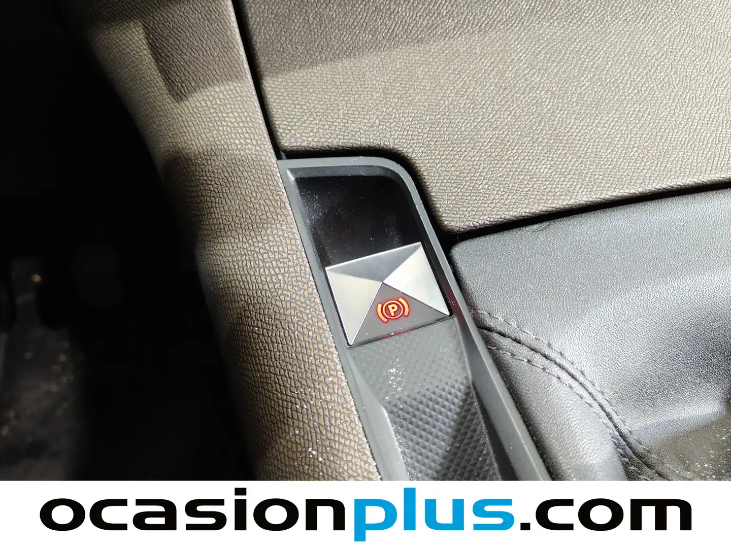 Foto DS DS 7 Crossback DS DS7 Crossback BlueHDi 130 Be Chic (130 CV)