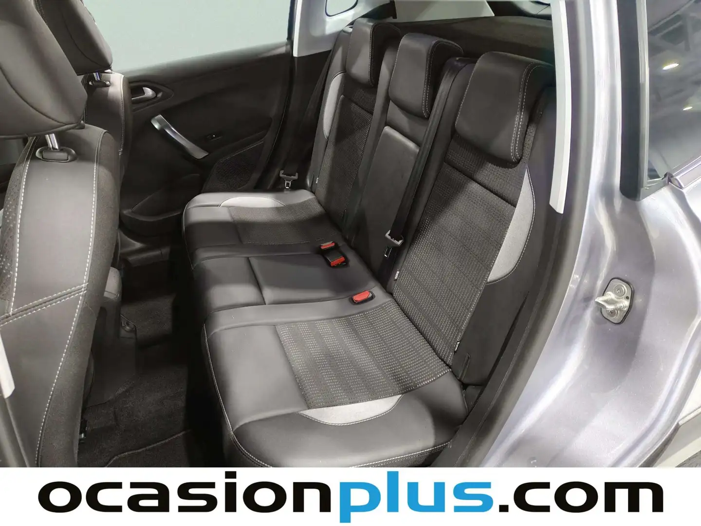 Foto Peugeot 2008 Peugeot 2008 PureTech 110 S&S Allure EAT6 (110 CV)