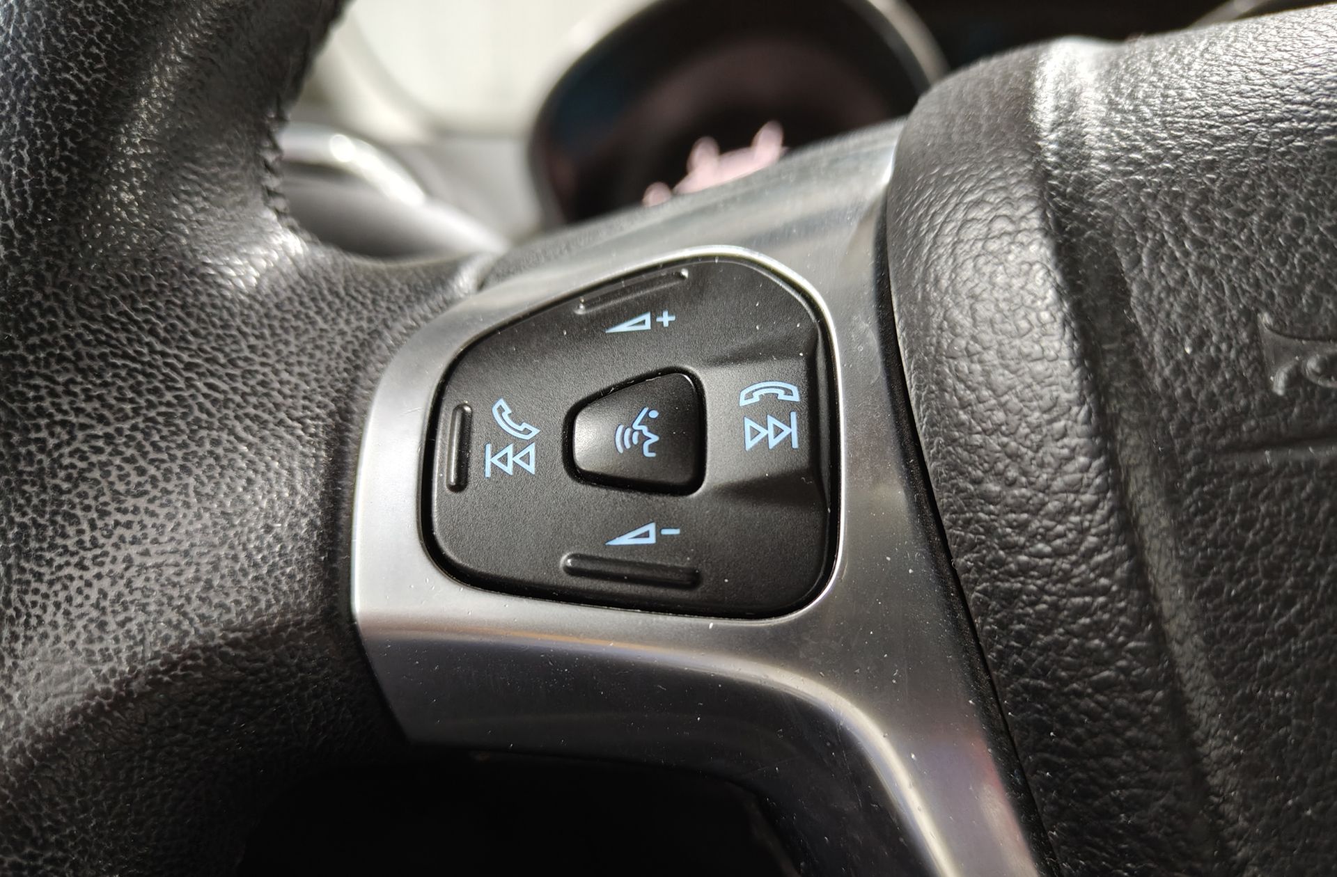 Ford Fiesta 1.0 EcoBoost Trend - foto 20