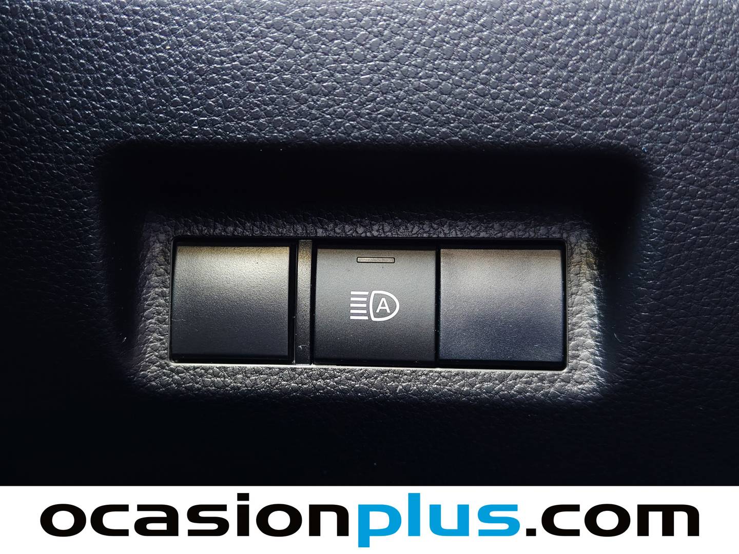 Equipamiento del Toyota Rav4 Toyota Rav4 2.5l hybrid Advance (218 CV)