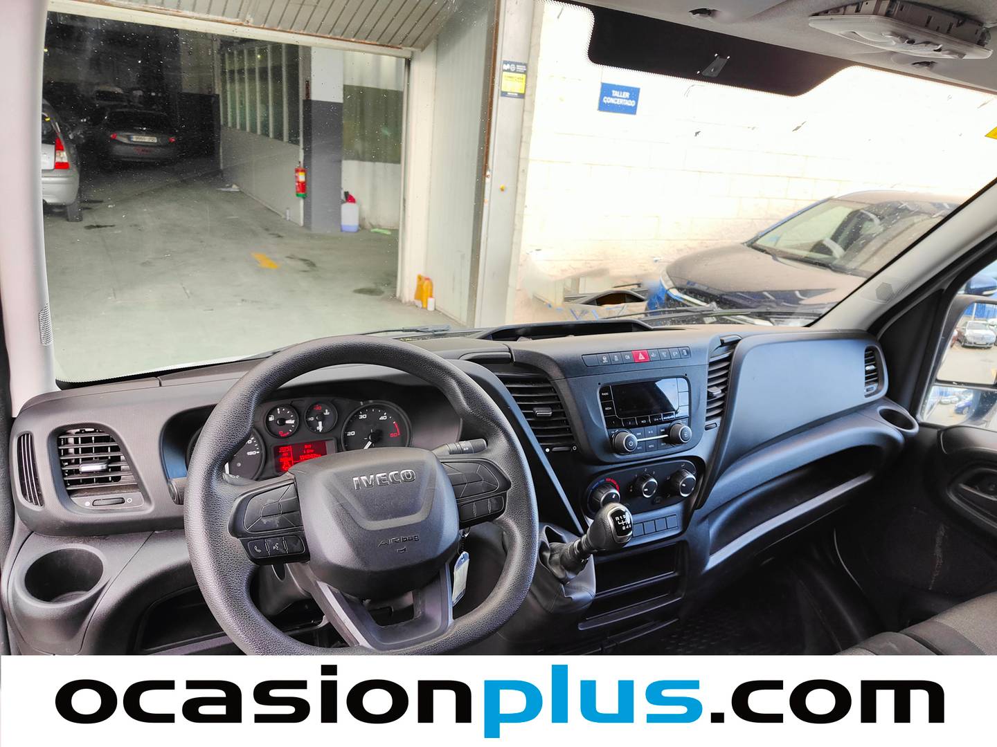 Foto Iveco Daily Iveco Daily Furgon 35S 16 V 3520L/H2 (156 CV)