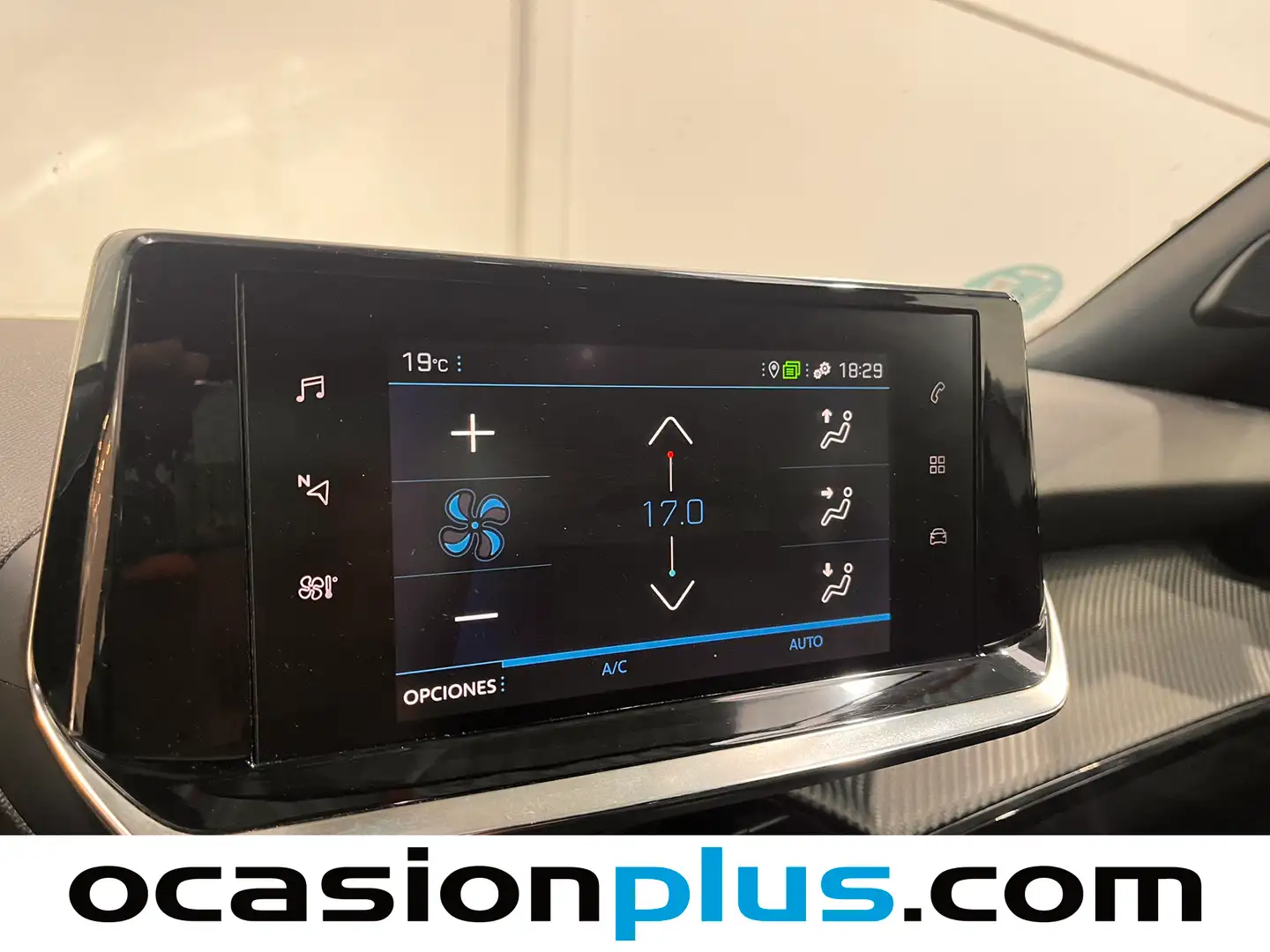 Foto Peugeot 2008 Peugeot 2008 PureTech 100 S&S Allure (100 CV)