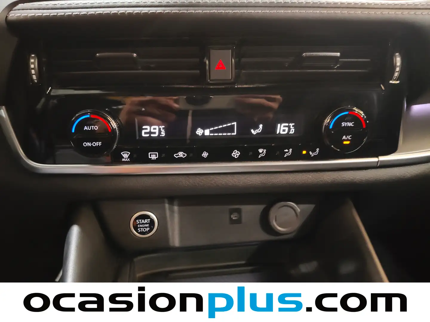 Foto Nissan QASHQAI Nissan Qashqai DIG-T 160 N-Connecta 4x2 Auto (158 CV)