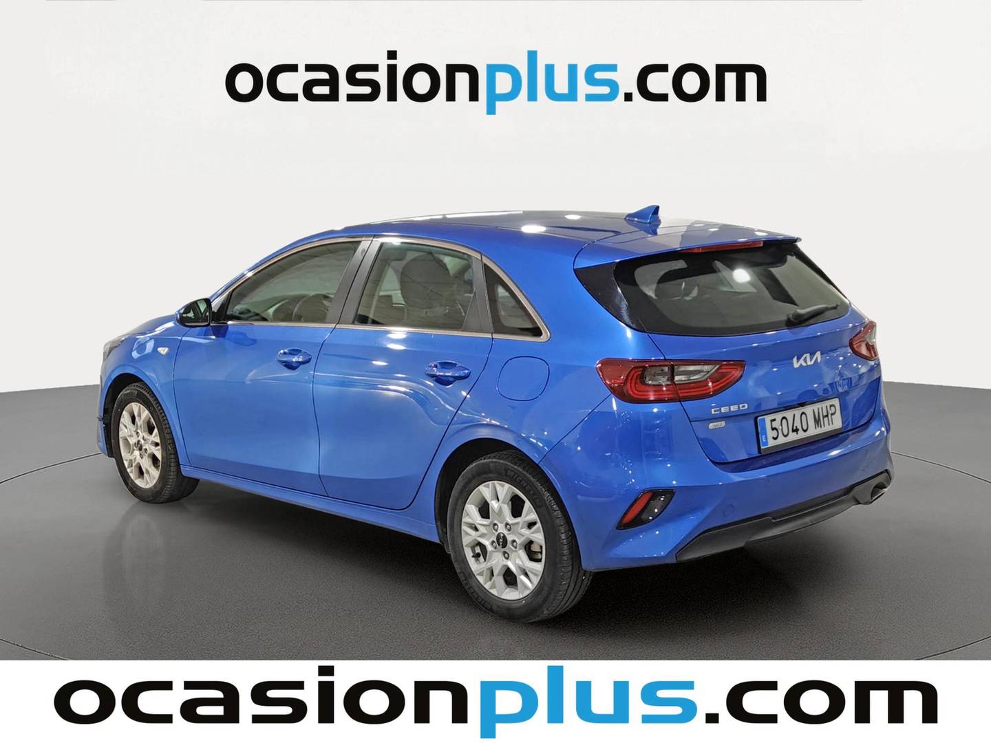 Foto trasera KIA Ceed KIA Ceed 1.6 MHEV iMT Drive (136 CV) izquierda