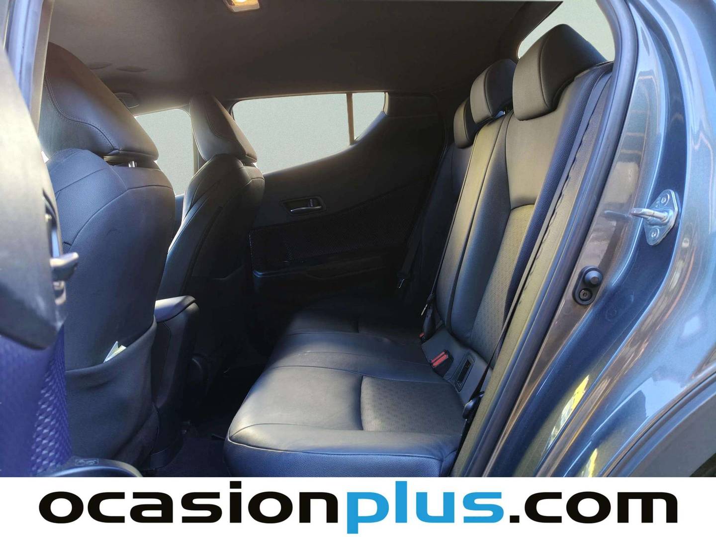 Foto asientos traseros Toyota C-HR Toyota C-HR 1.8 125H Dynamic Plus (122 CV